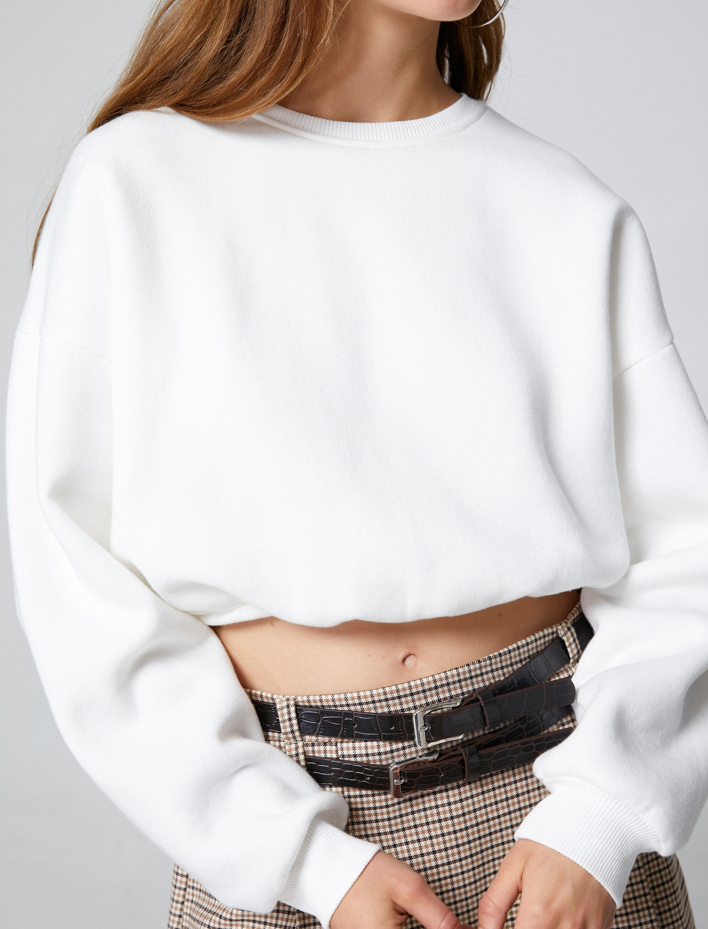   Şardonlu Crop Sweatshirt Bisiklet Yaka Beli Ribanalı Uzun Kollu