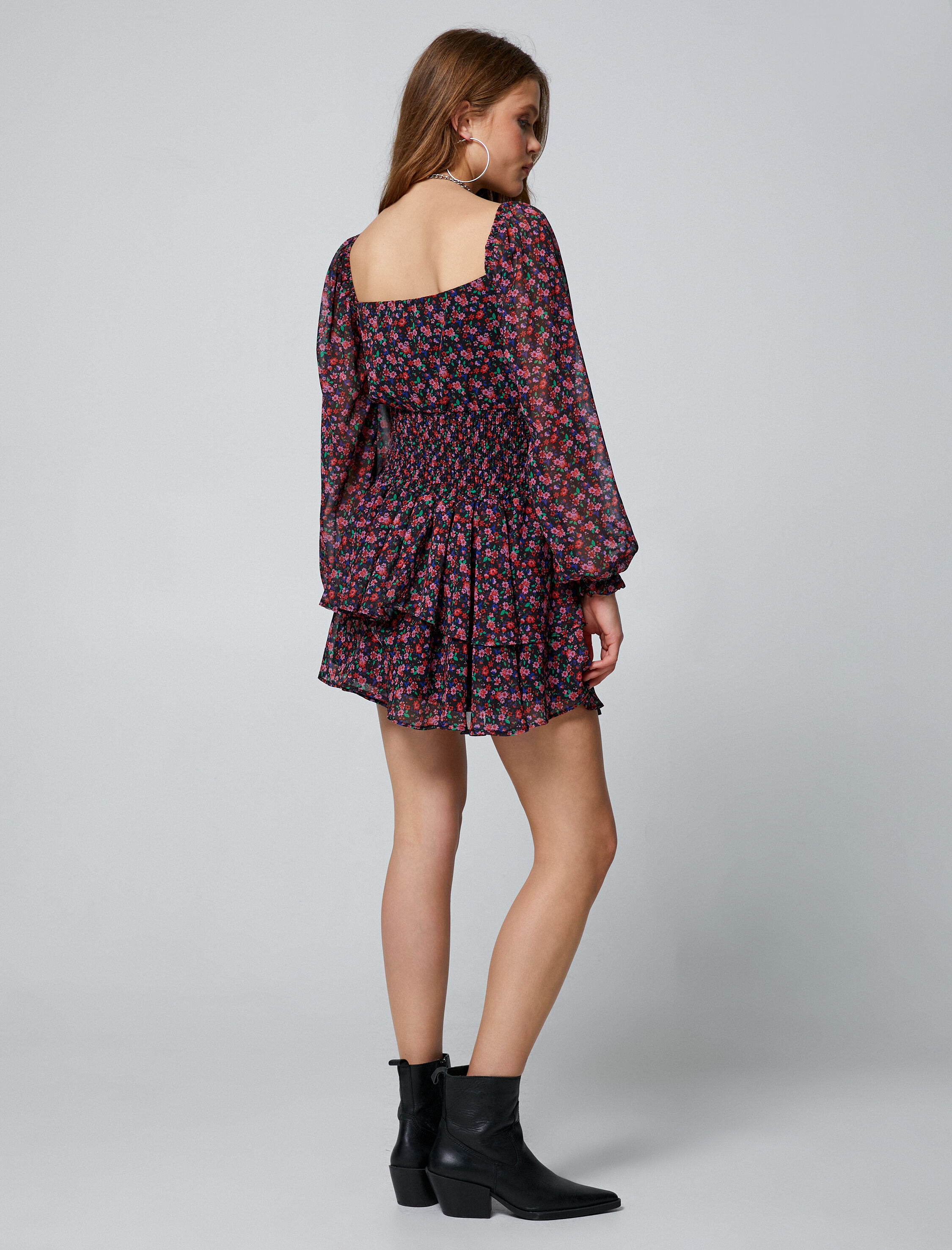   Çiçekli Mini Elbise Uzun Tül Kollu Astarlı Kare Yaka Katlı