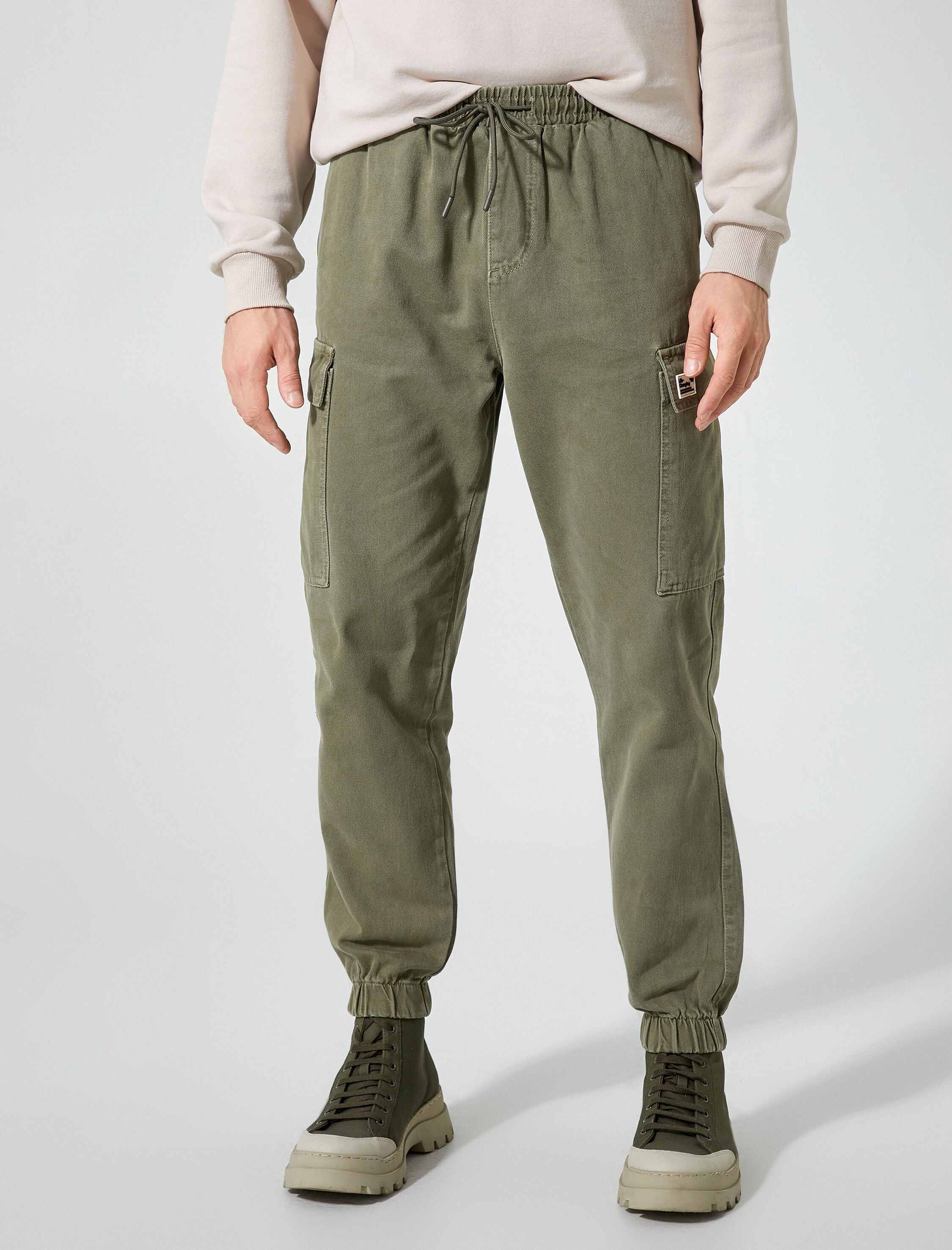   Boru Paça Pantolon Gabardin Beş Cepli Düğmeli Pamuklu