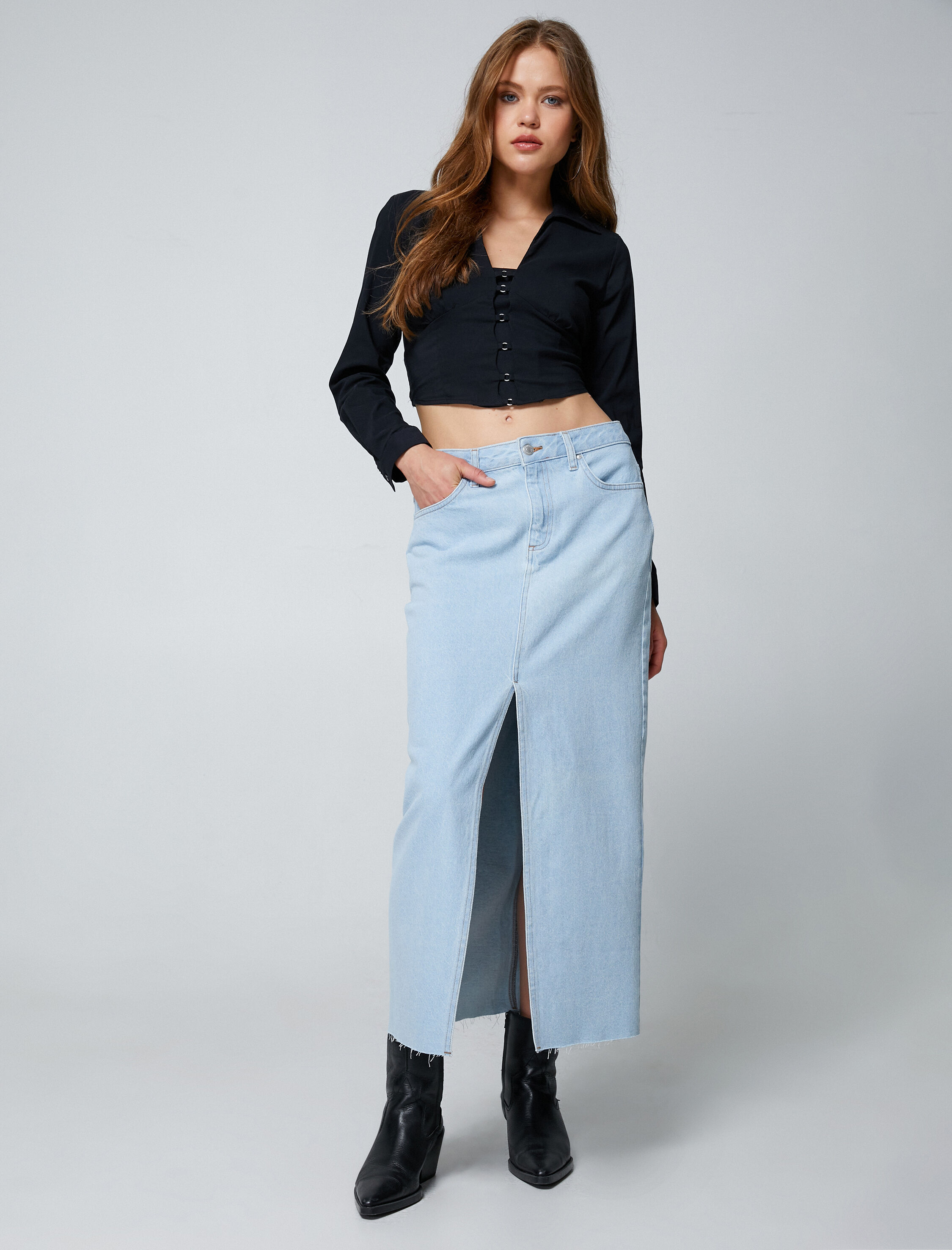   Crop Bluz Uzun Kollu Gömlek Yaka Metal Aksesuar Detaylı