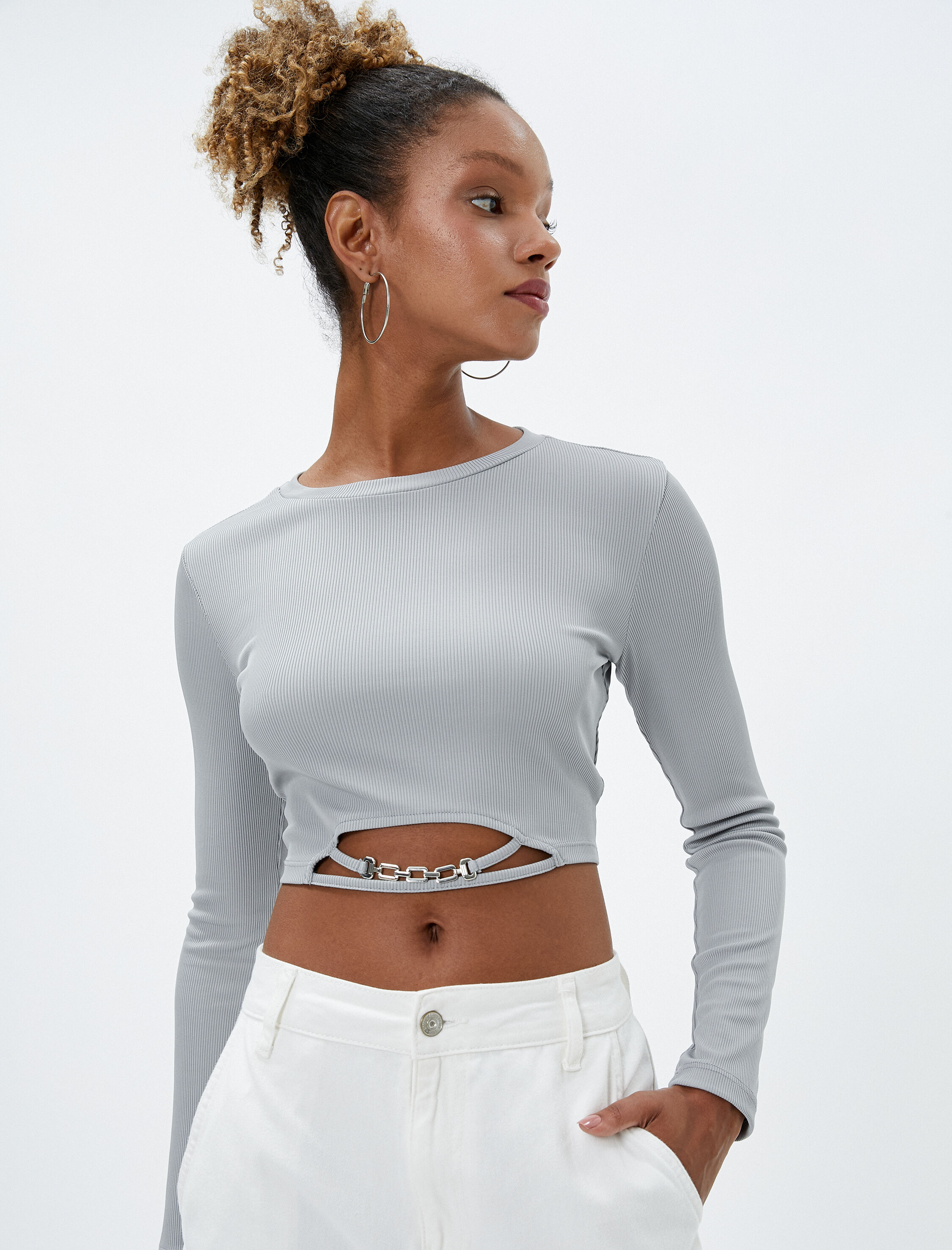   Uzun Kollu Tişört Crop Bisiklet Yaka Metal Aksesuarlı