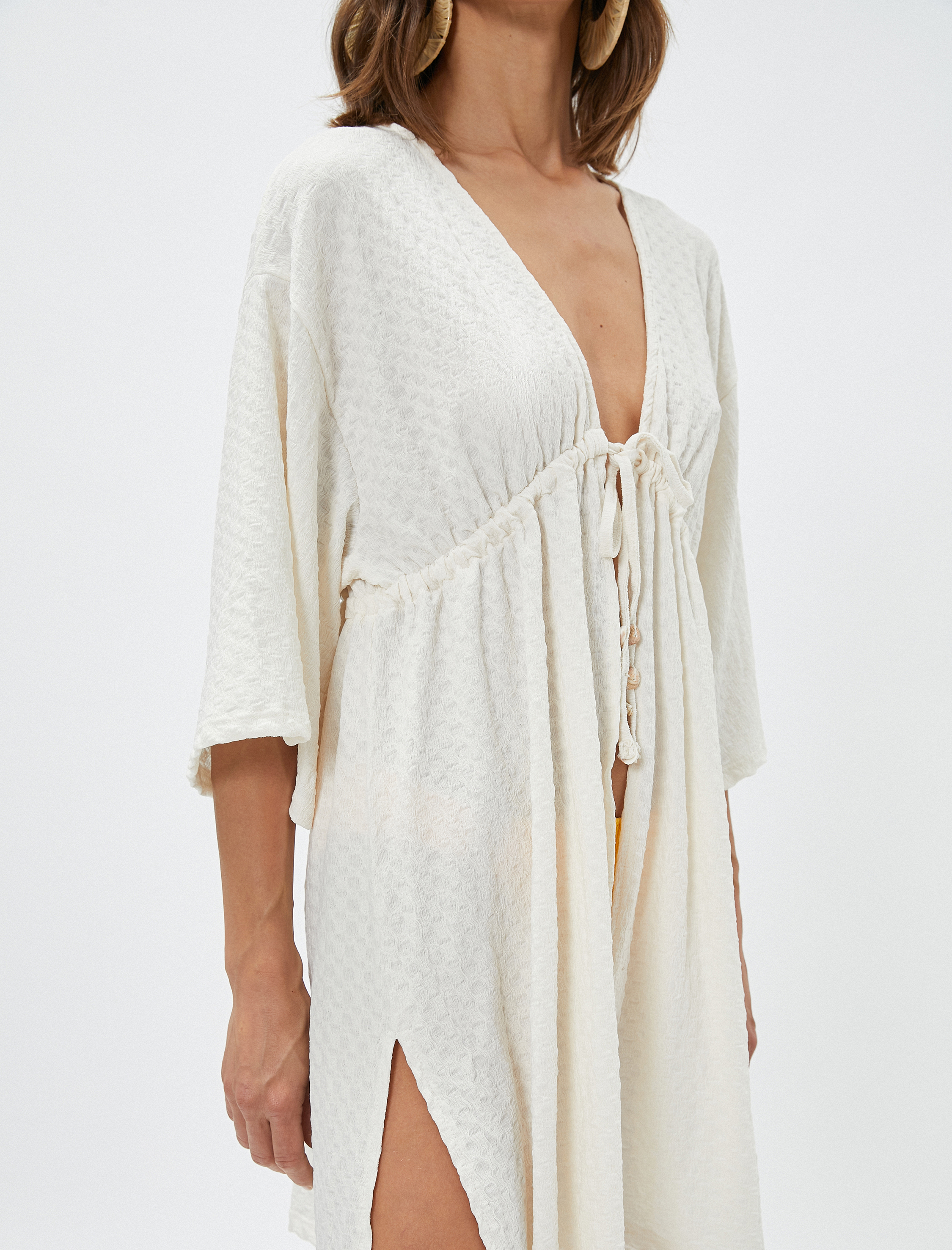   Koton X Şahika Ercümen - V Yaka Bağlama Detaylı Plaj Elbisesi