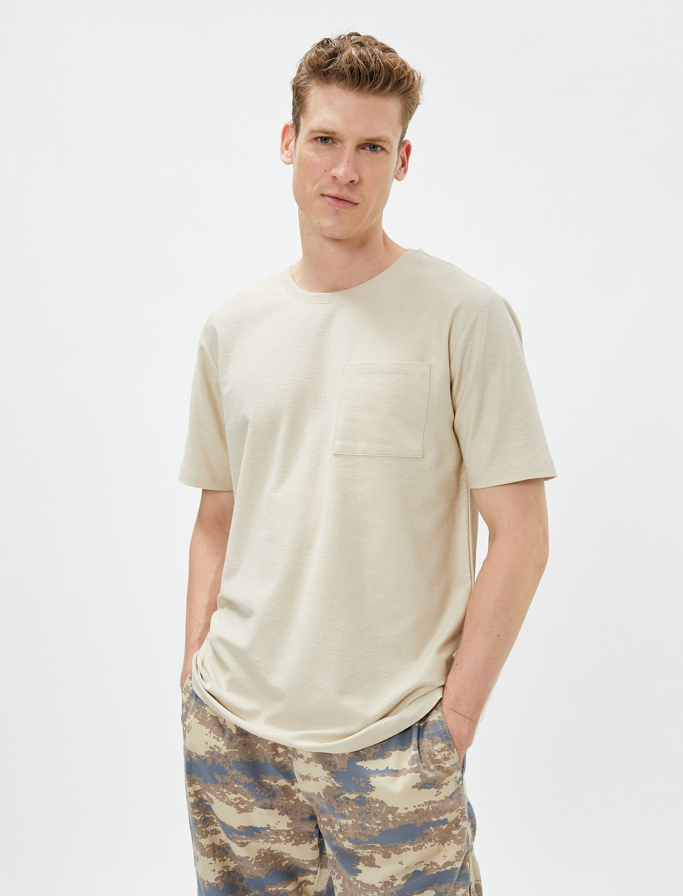   Basic Tişört Cep Detaylı Bisiklet Yaka Kısa Kollu Pamuklu