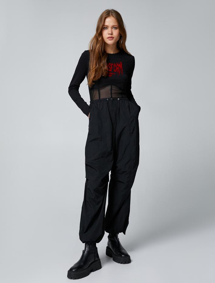  Uzun Kollu Tişört Korse Transparan Detaylı Slogan Baskılı