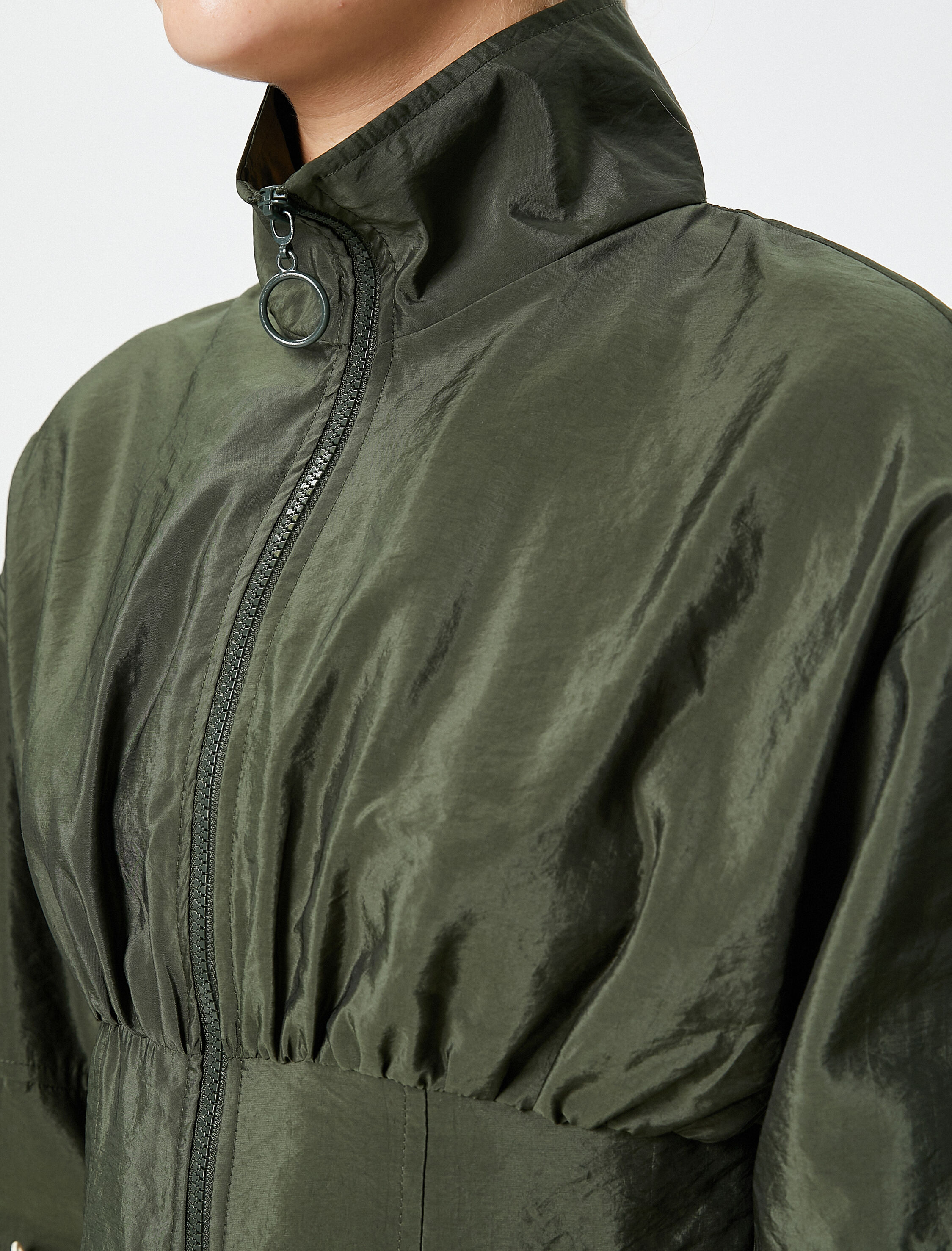   Kısa Paraşüt Ceket Beli Lastikli Dik Yaka