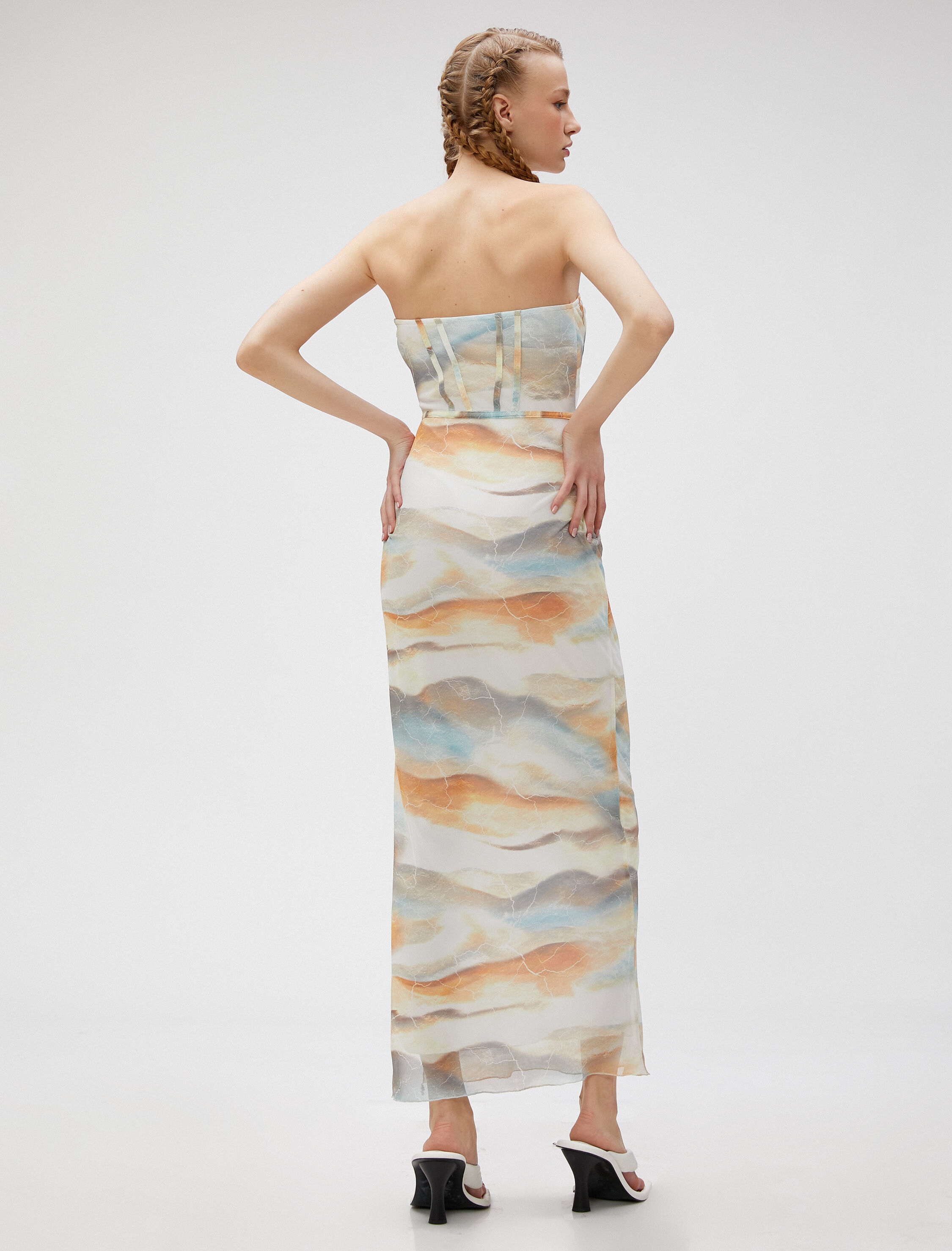   Uzun Elbise Straplez Yırtmaçlı Batik Detaylı Korse Görünümlü