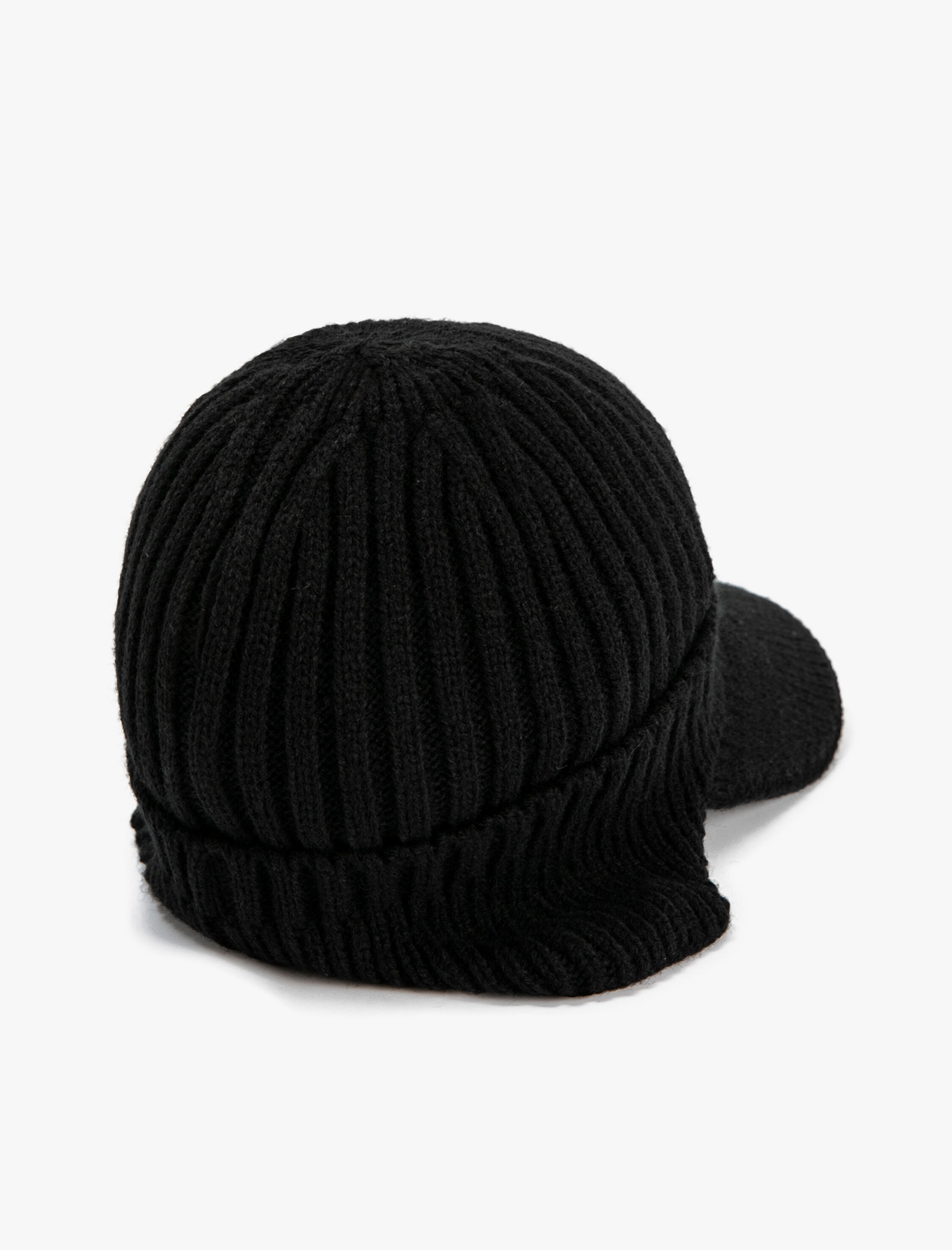  Erkek Kulaklı Örgü Bere