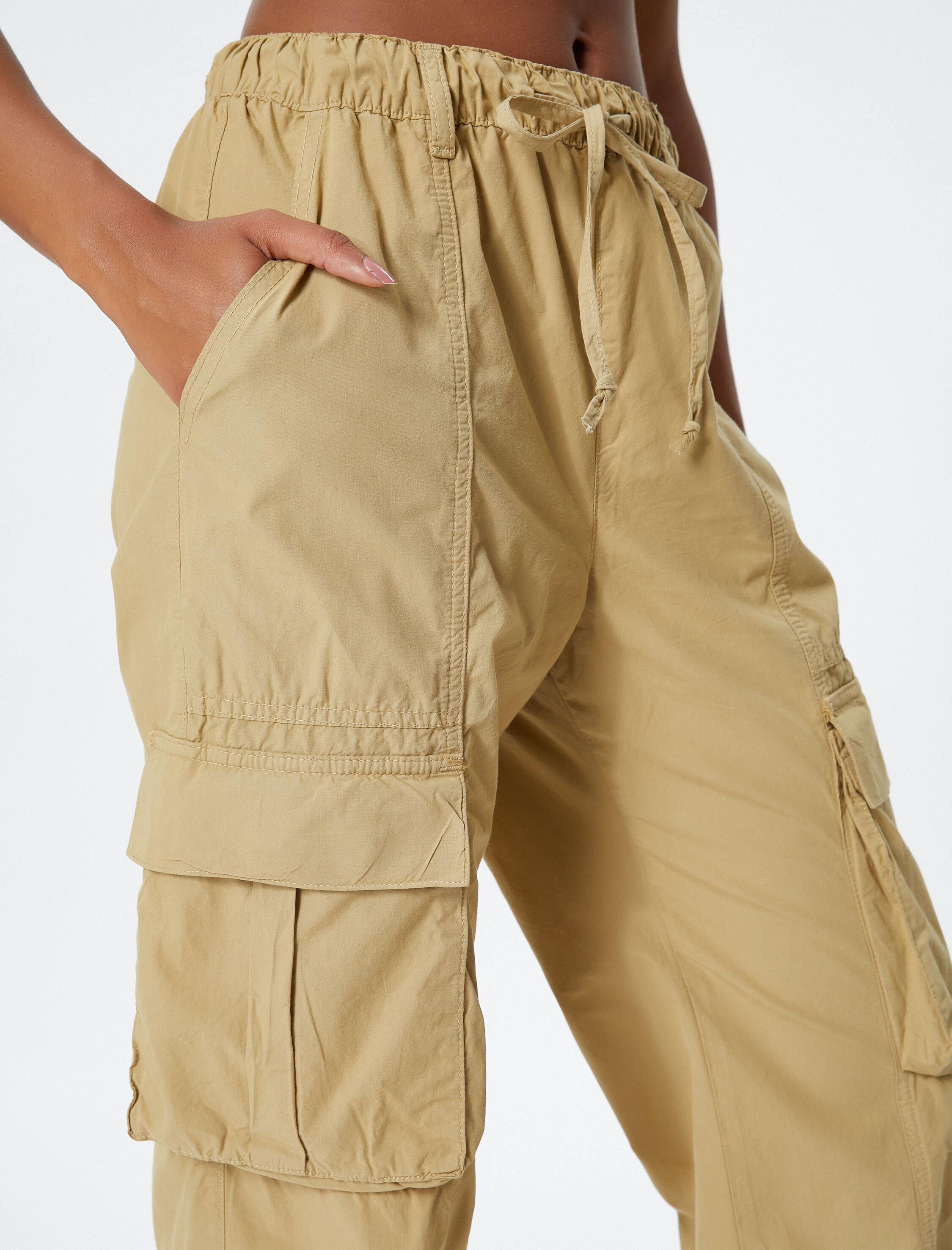   Paraşüt Pantolon Beli Bağcıklı Pamuklu Cep Detaylı