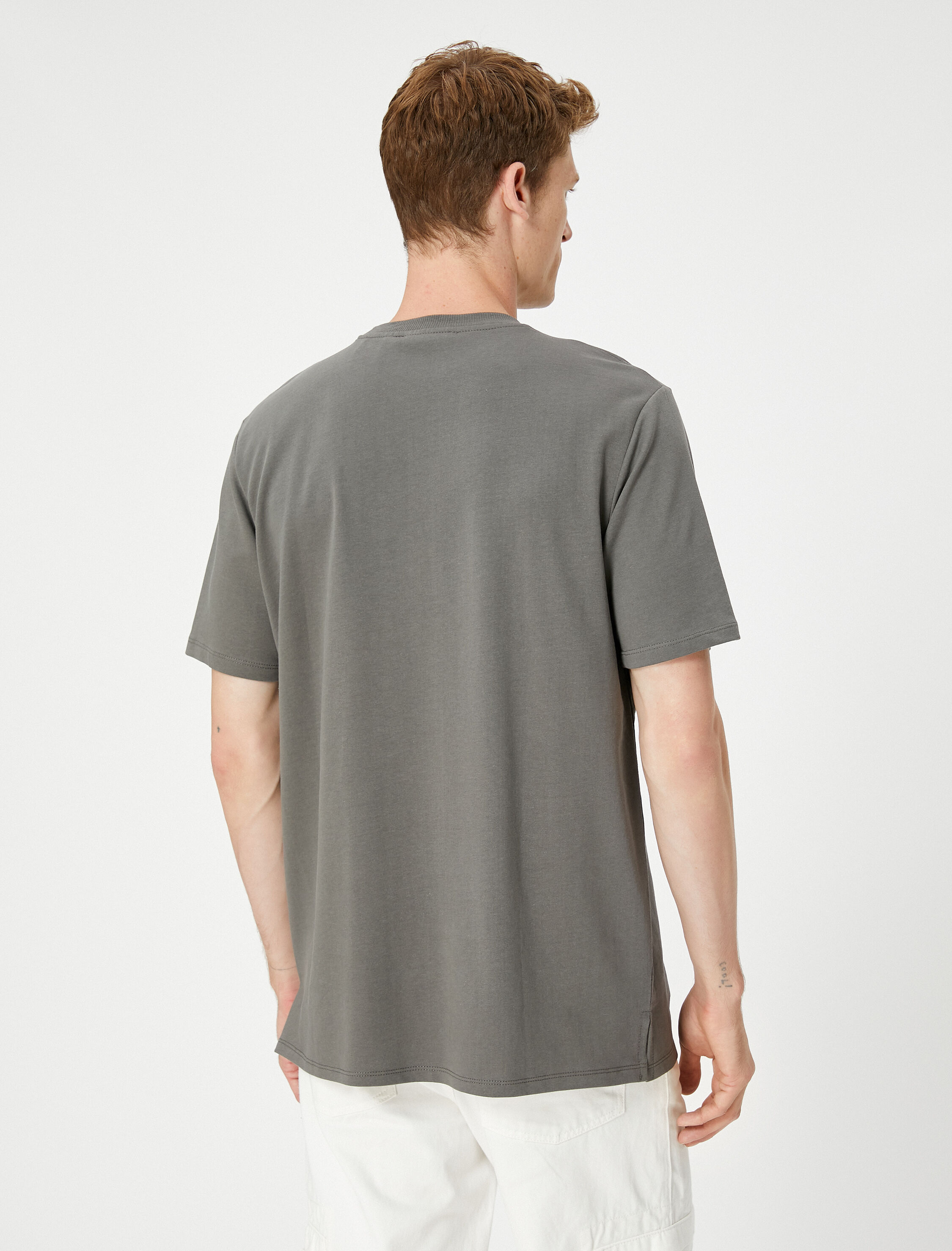   Basic Tişört Bisiklet Yaka Kısa Kollu Dikiş Detaylı Pamuklu