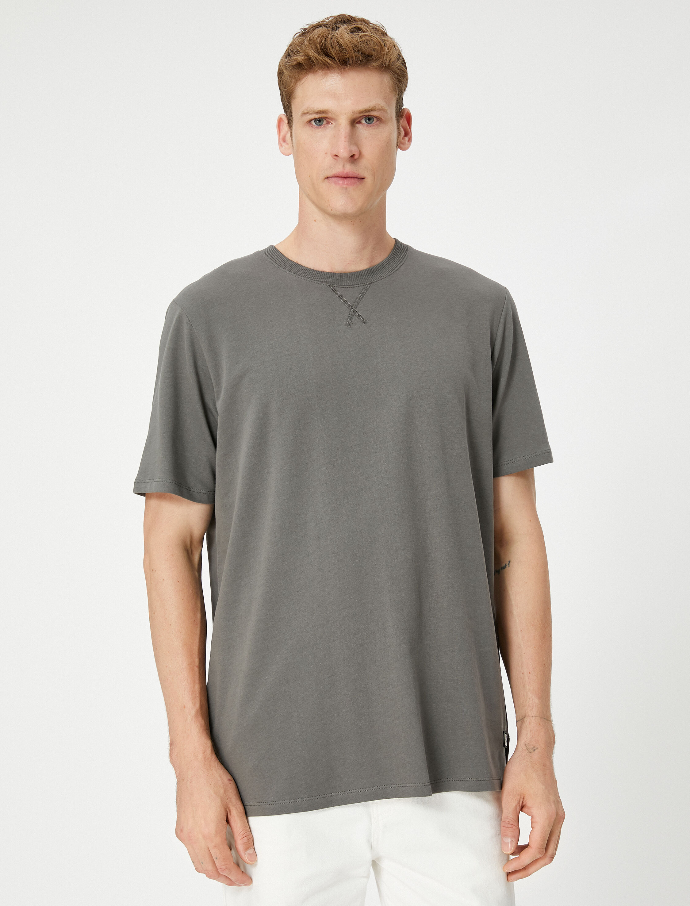   Basic Tişört Bisiklet Yaka Kısa Kollu Dikiş Detaylı Pamuklu