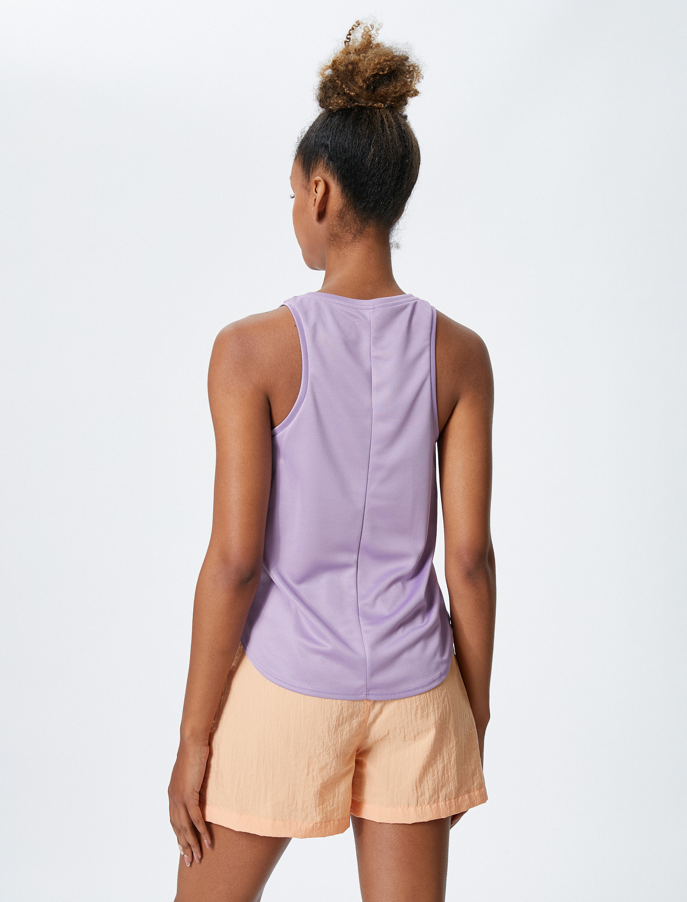   Kolsuz Tişört Minimal Baskılı Yuvarlak Yaka