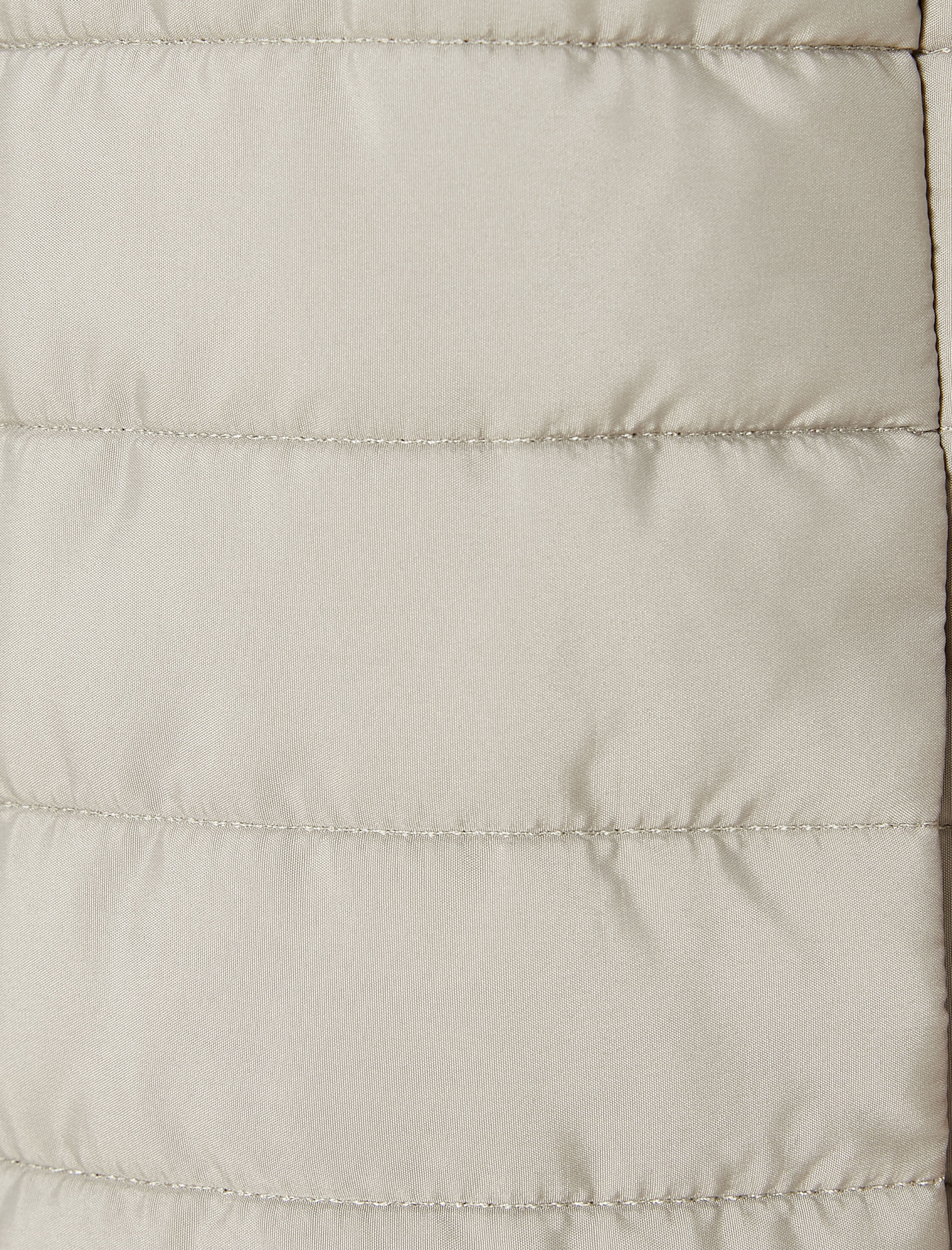 Kolsuz Mont Yelek Dik Yaka Fermuarlı Cep Detaylı