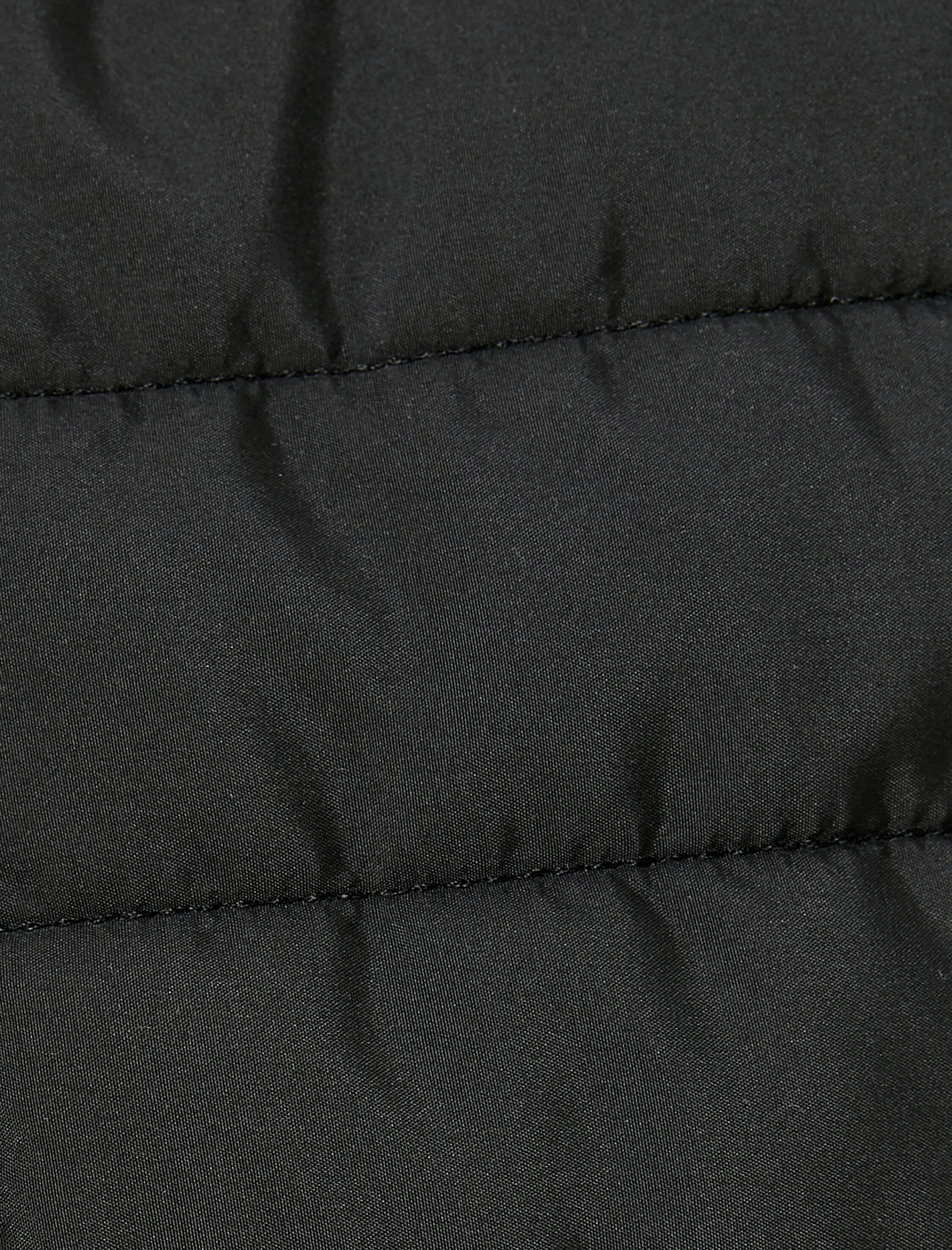   Kolsuz Mont Yelek Dik Yaka Fermuarlı Cep Detaylı