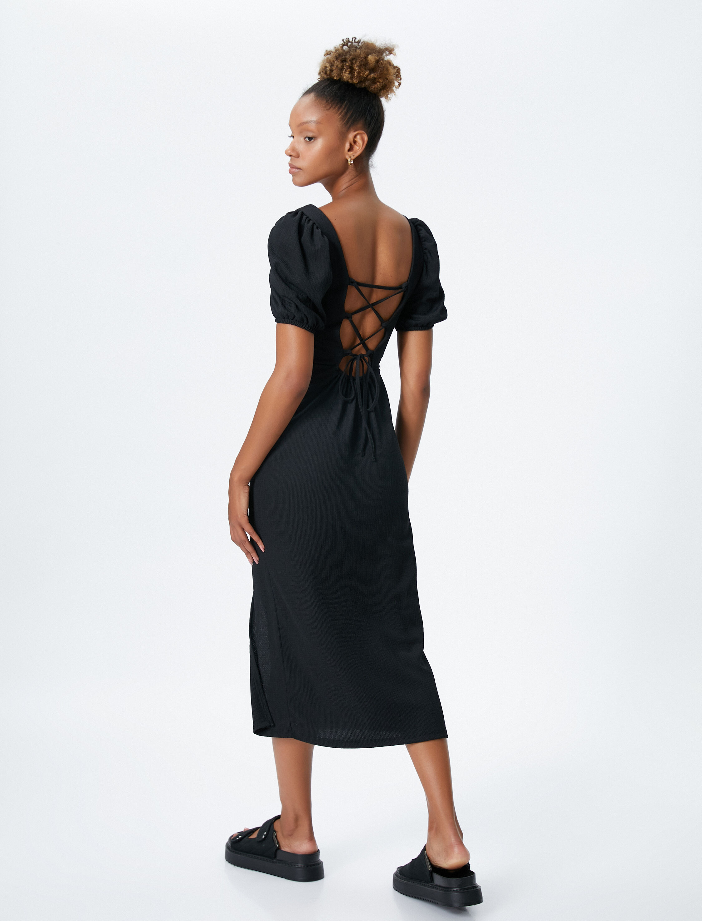   Yırtmaçlı Elbise Midi Kare Yaka Balon Kollu Sırt Detaylı Bürümcük