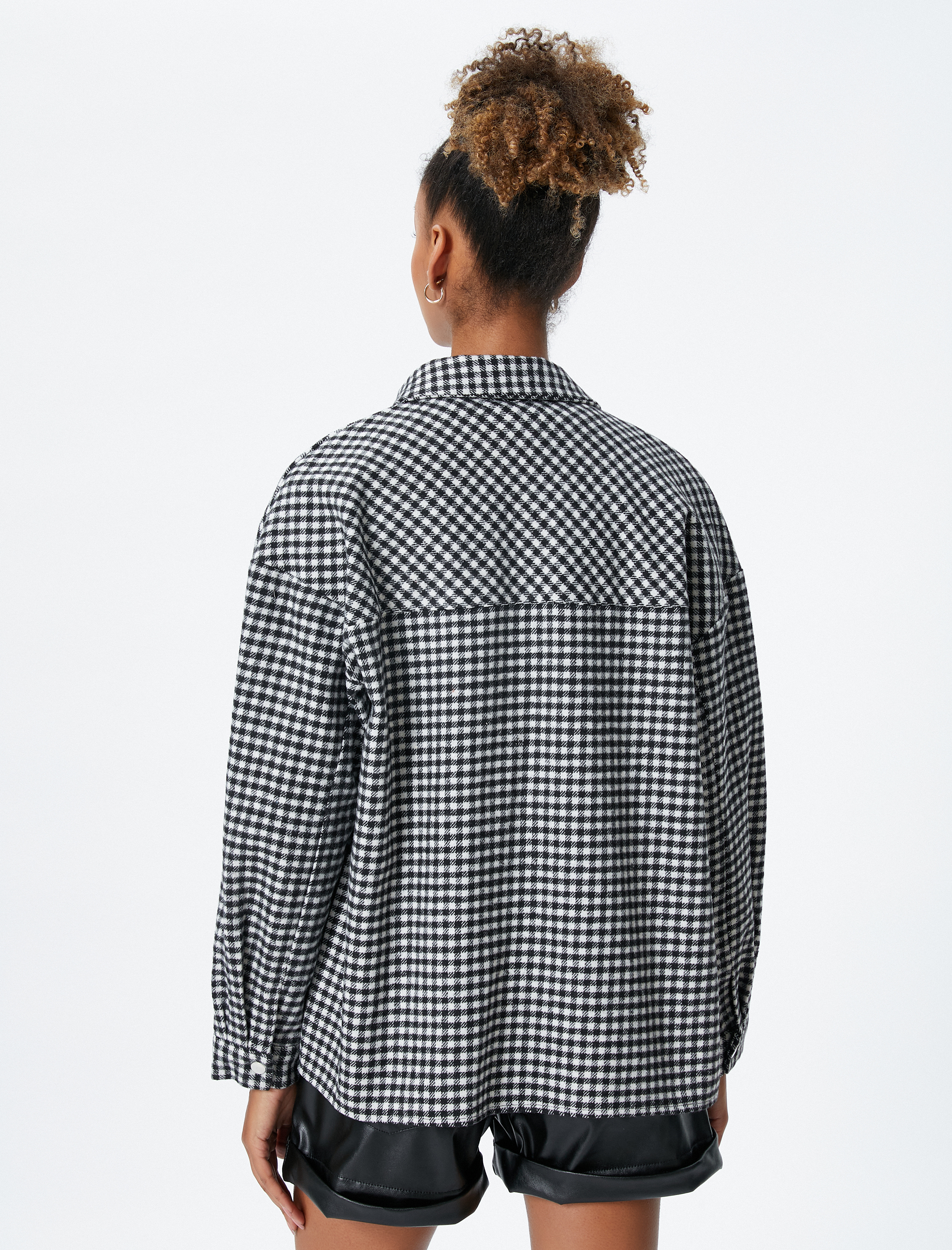   Ekoseli Oduncu Gömleği Uzun Kollu Cep Detaylı Çıtçıt Düğme Kapamalı