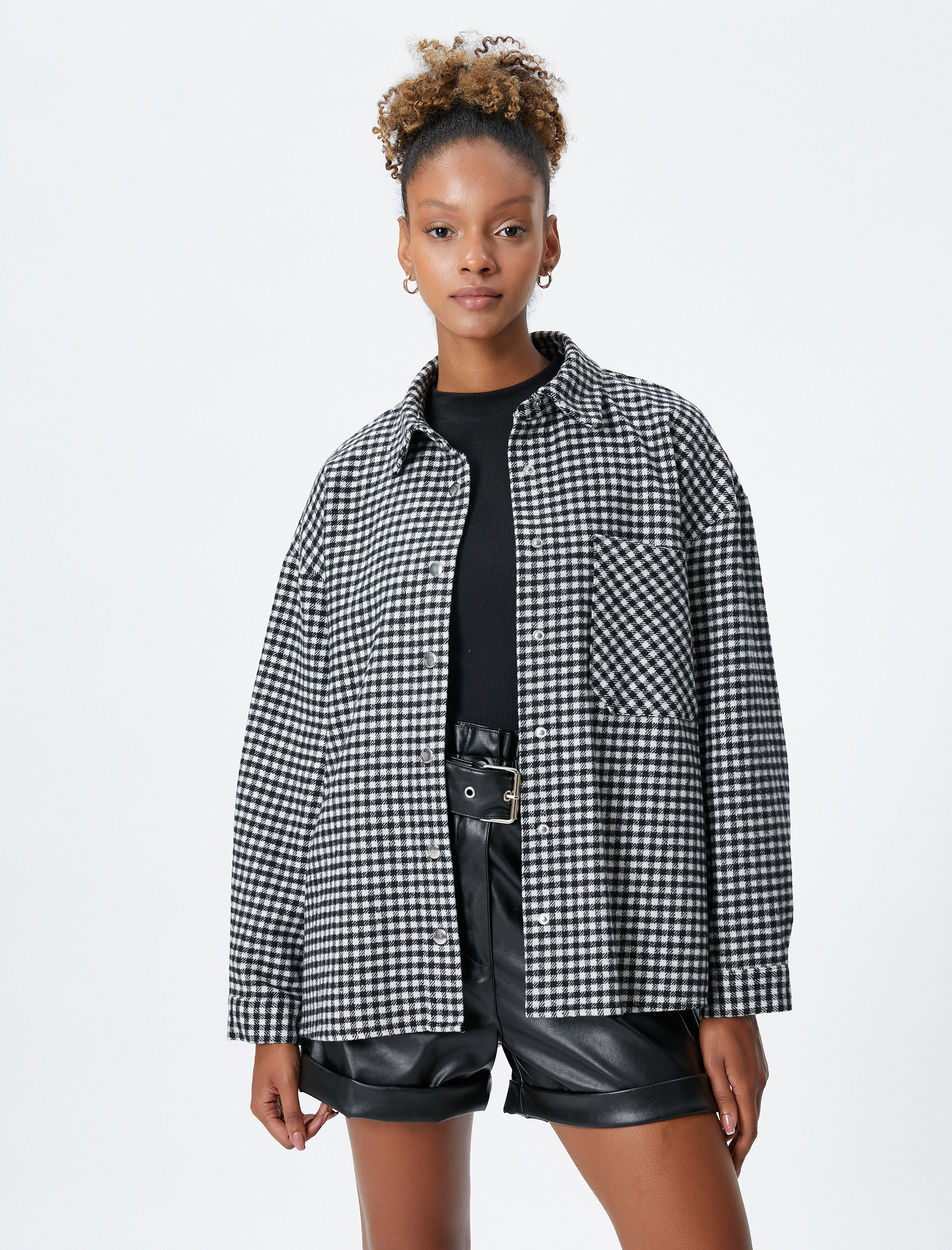   Ekoseli Oduncu Gömleği Uzun Kollu Cep Detaylı Çıtçıt Düğme Kapamalı