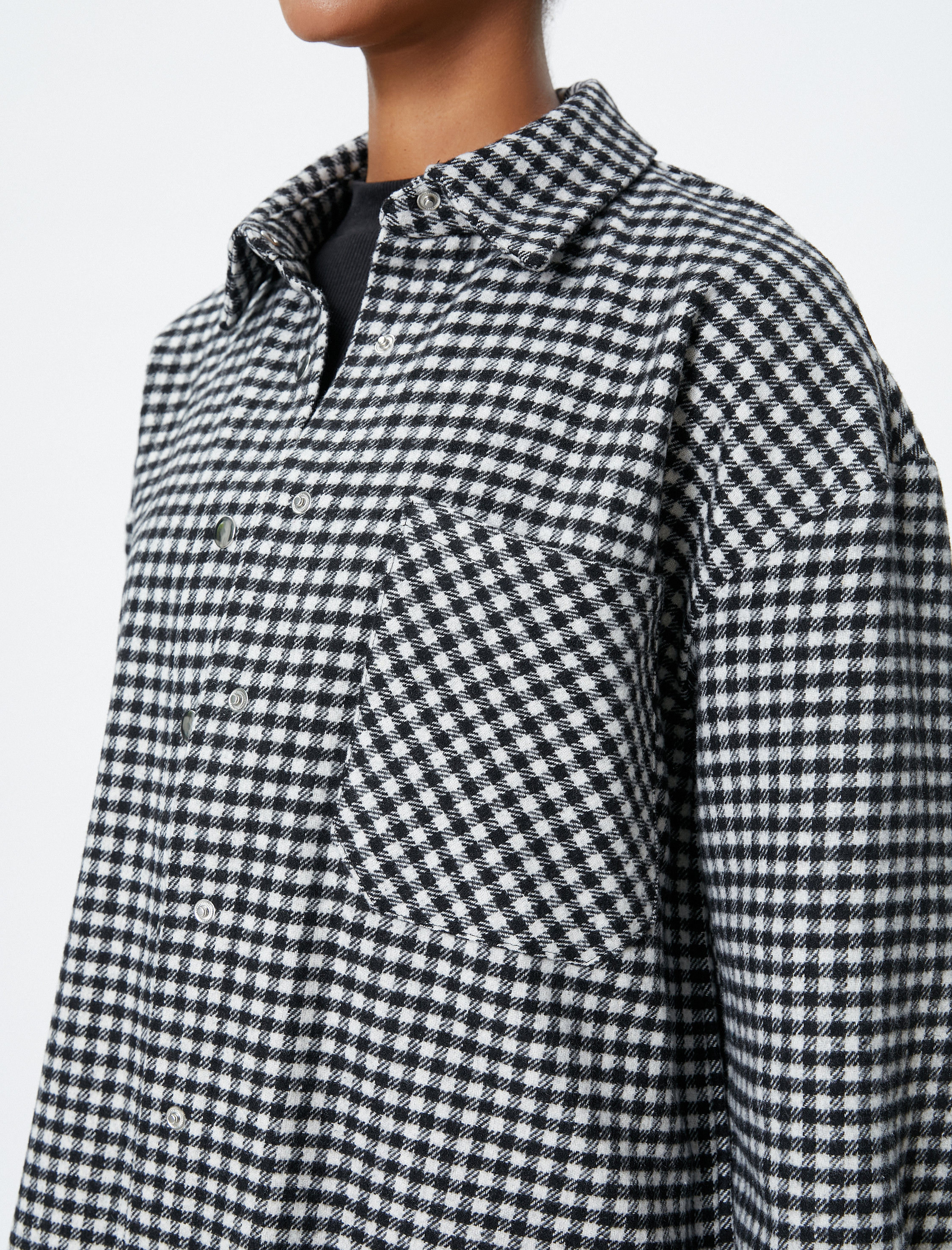   Ekoseli Oduncu Gömleği Uzun Kollu Cep Detaylı Çıtçıt Düğme Kapamalı