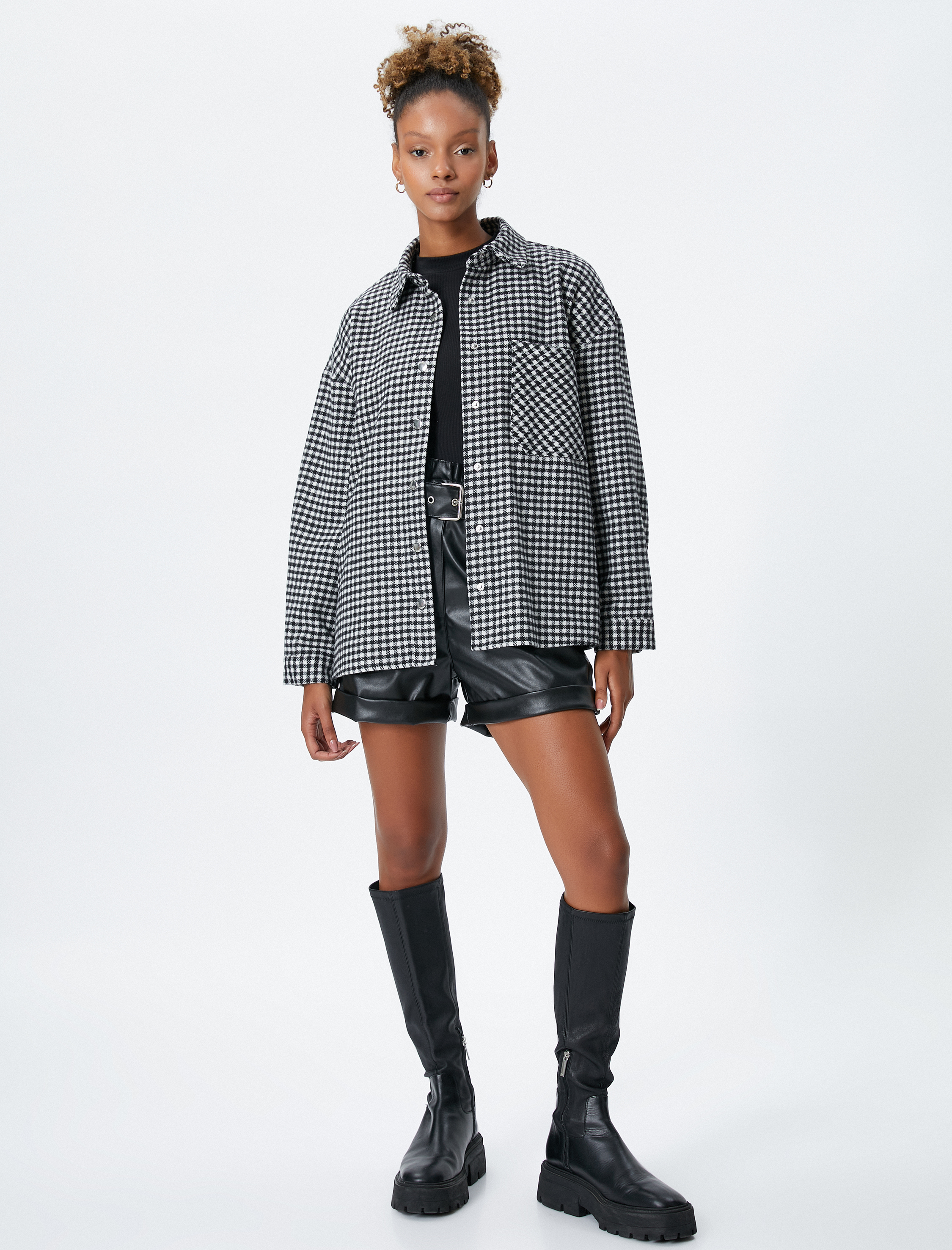   Ekoseli Oduncu Gömleği Uzun Kollu Cep Detaylı Çıtçıt Düğme Kapamalı