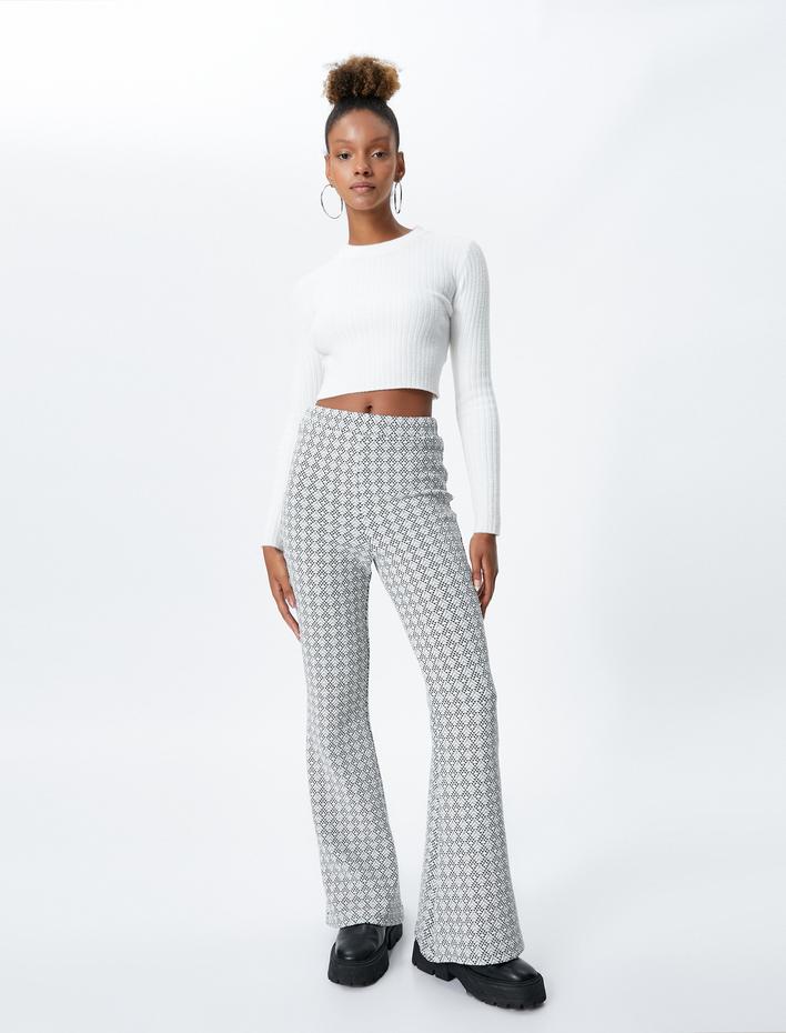  Tayt Pantolon İspanyol Paça Beli Lastikli Geometrik Detaylı