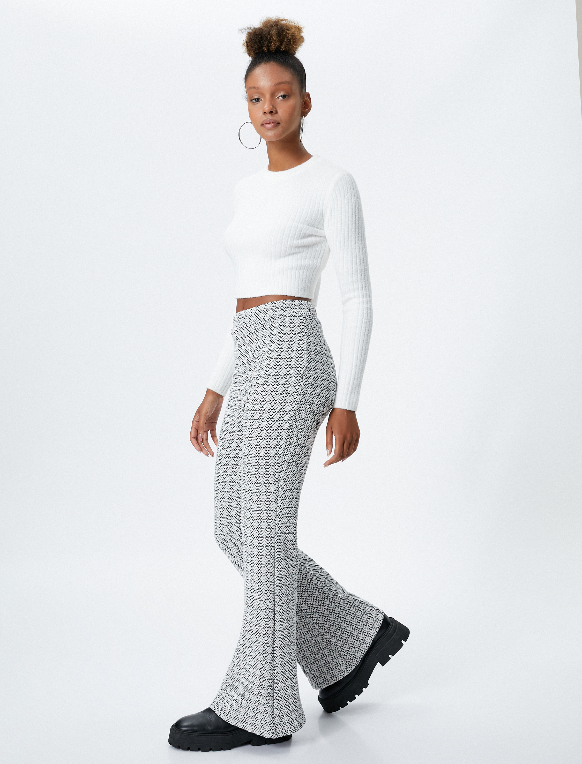   Tayt Pantolon İspanyol Paça Beli Lastikli Geometrik Detaylı