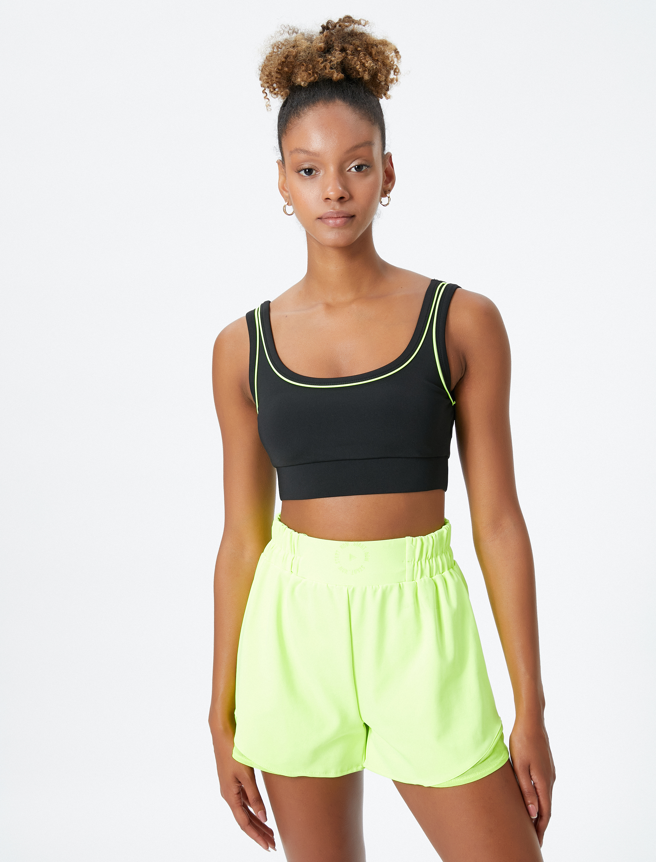   Sporcu Sütyeni Biye Detaylı Kare Yaka