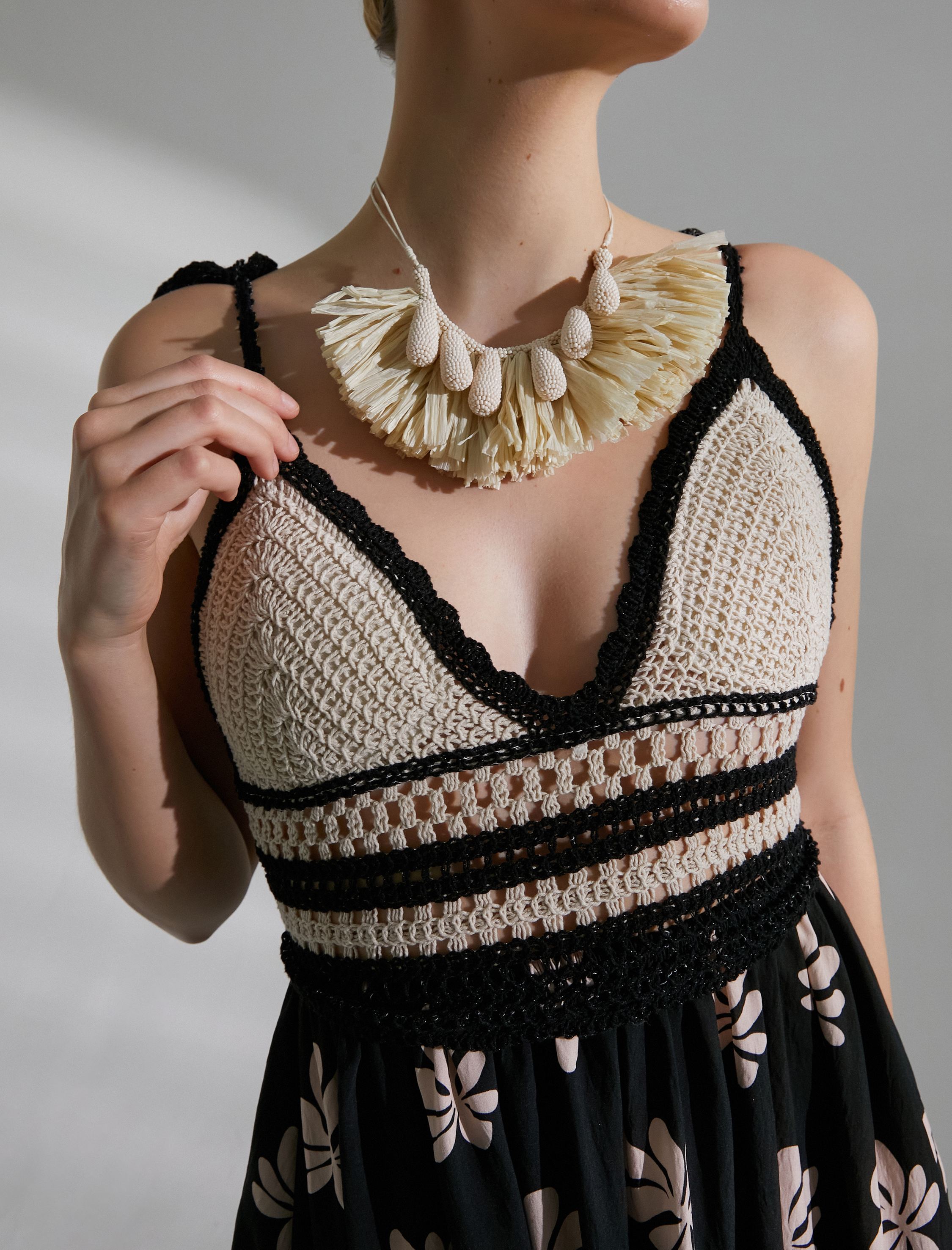   Melis Ağazat X Koton - Kroşe Detaylı Uzun Viskon Elbise Askılı