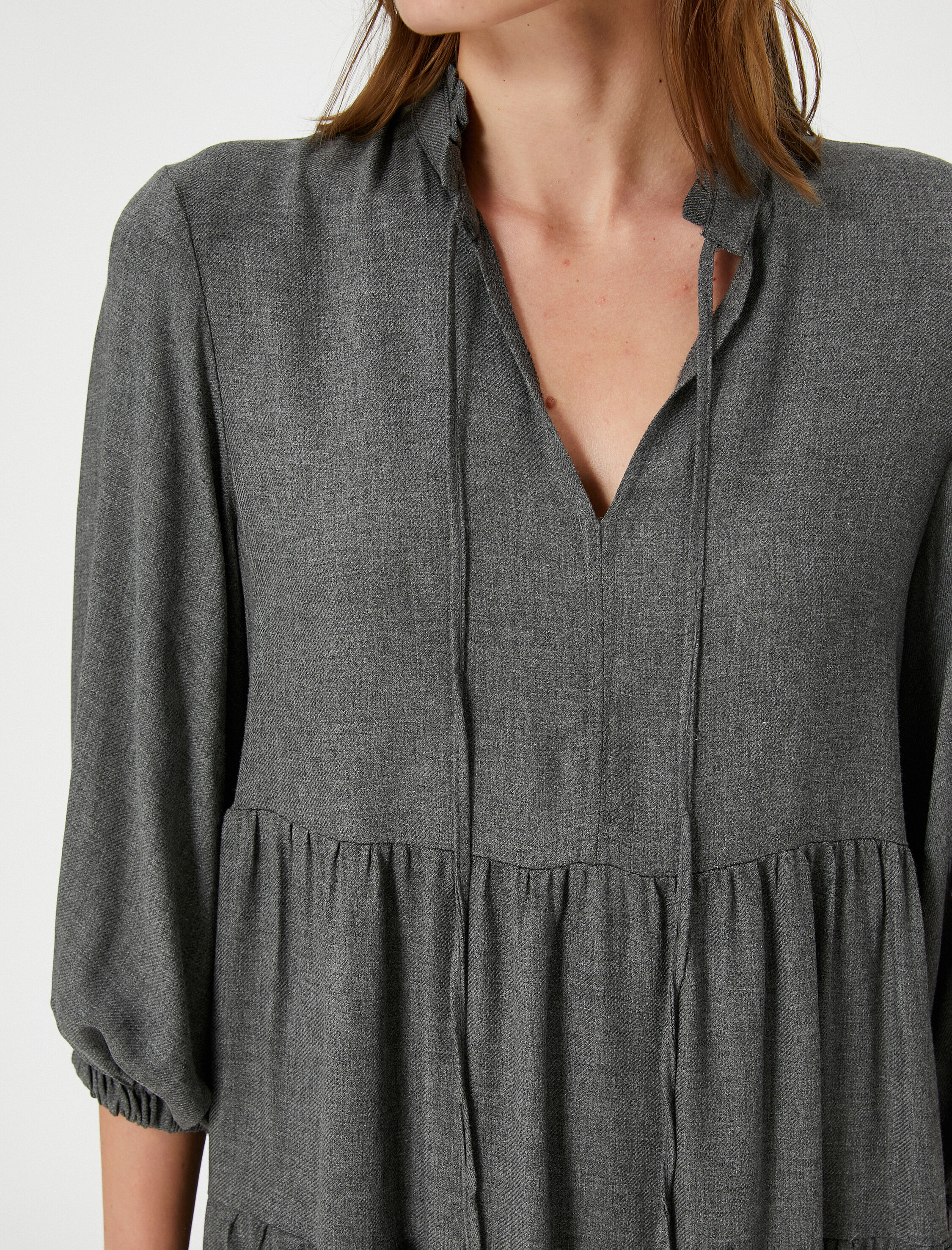   Mini Elbise V Yaka Balon Kollu Volanlı Pamuklu