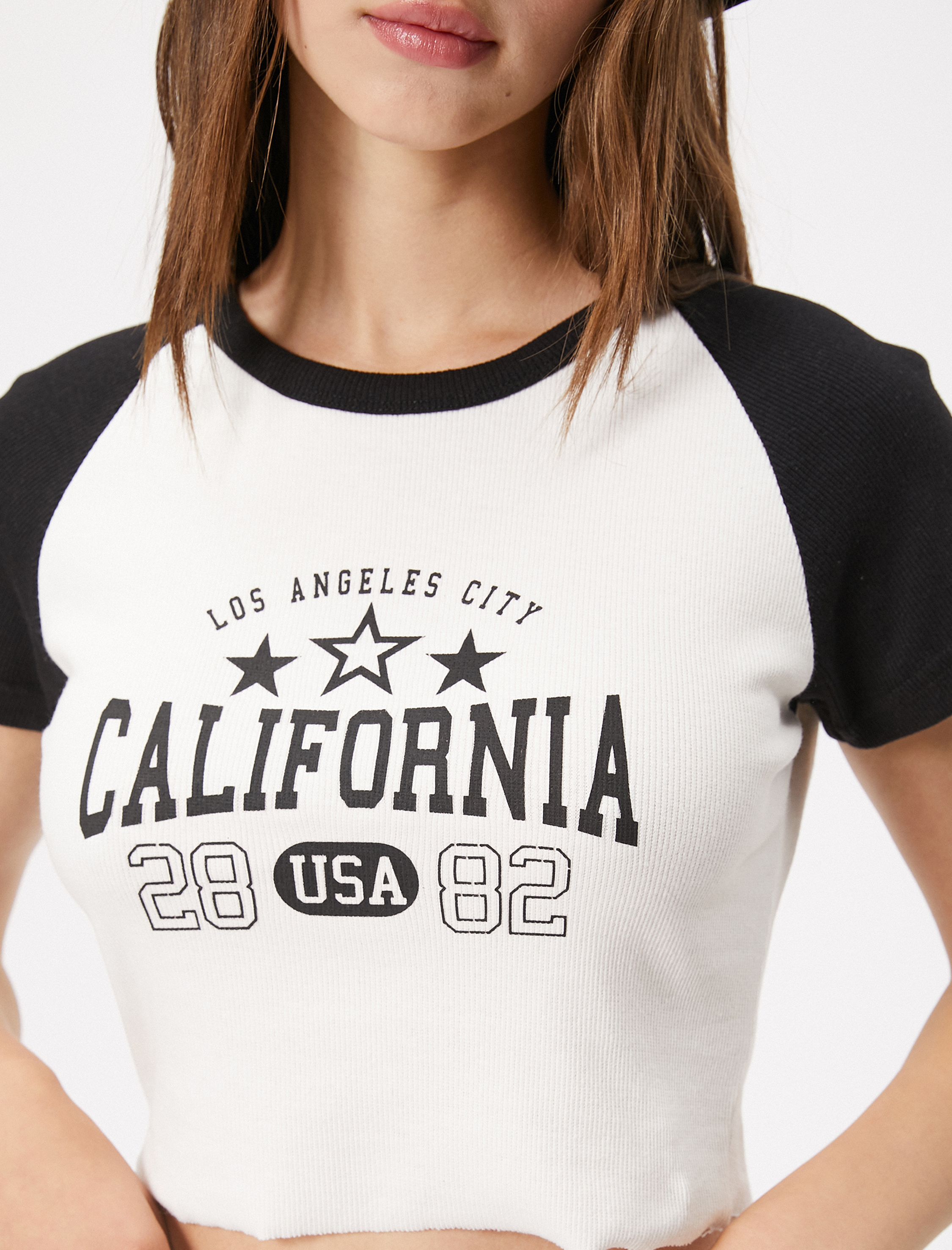   Crop Tişört Kolej Baskılı Reglan Kol Slim Fit Bisiklet Yaka