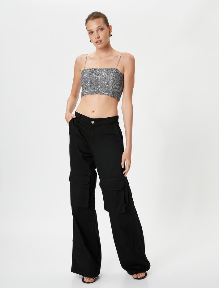  Payetli Crop Üst İnce Askılı Kare Yaka