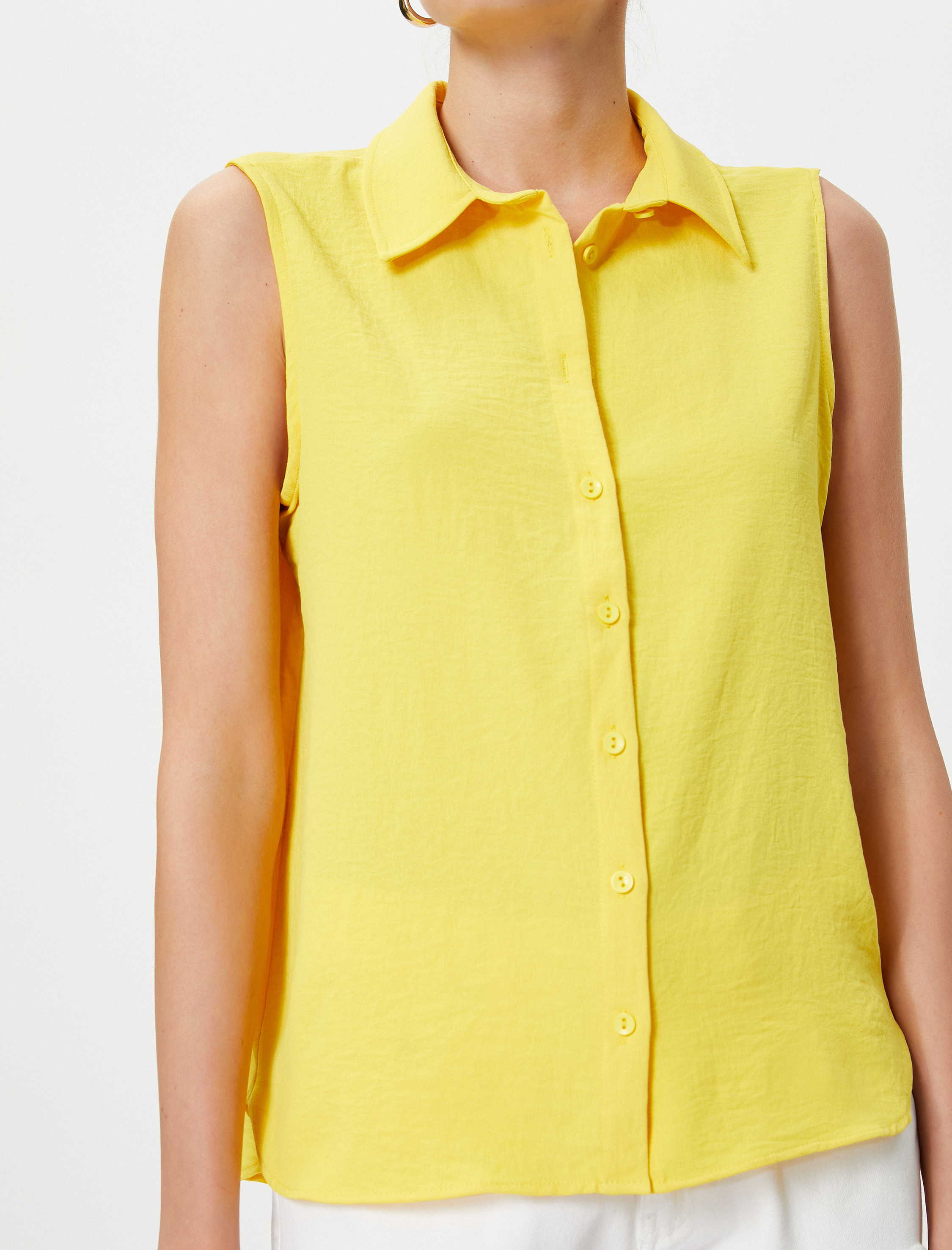   Kolsuz Gömlek Düğmeli Dokulu Rahat Kesim