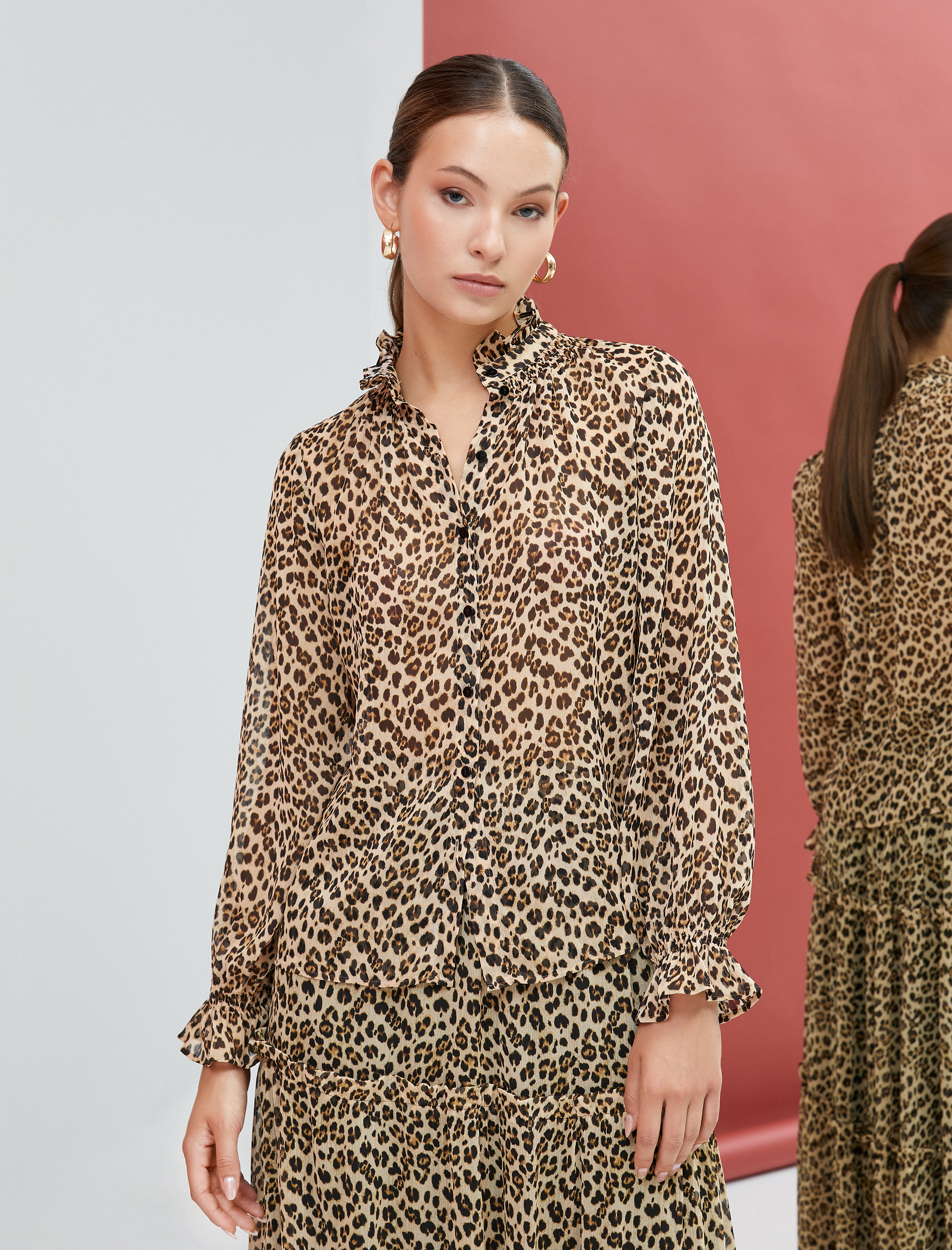   Leopar Desenli Gömlek Şifon Uzun Kollu Fırfırlı Hakim Yaka