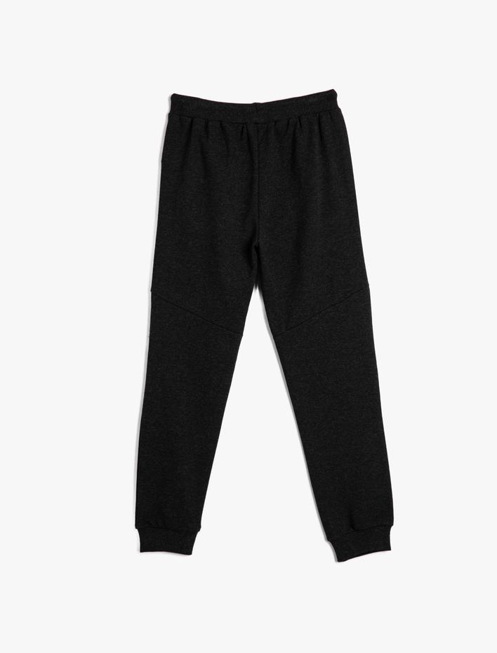 Erkek Çocuk Jogger Eşofman Altı Beli Bağlamalı Baskılı Cepli
