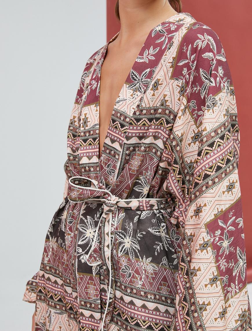   Etnik Desenli Kimono Beli Kuşak Detaylı