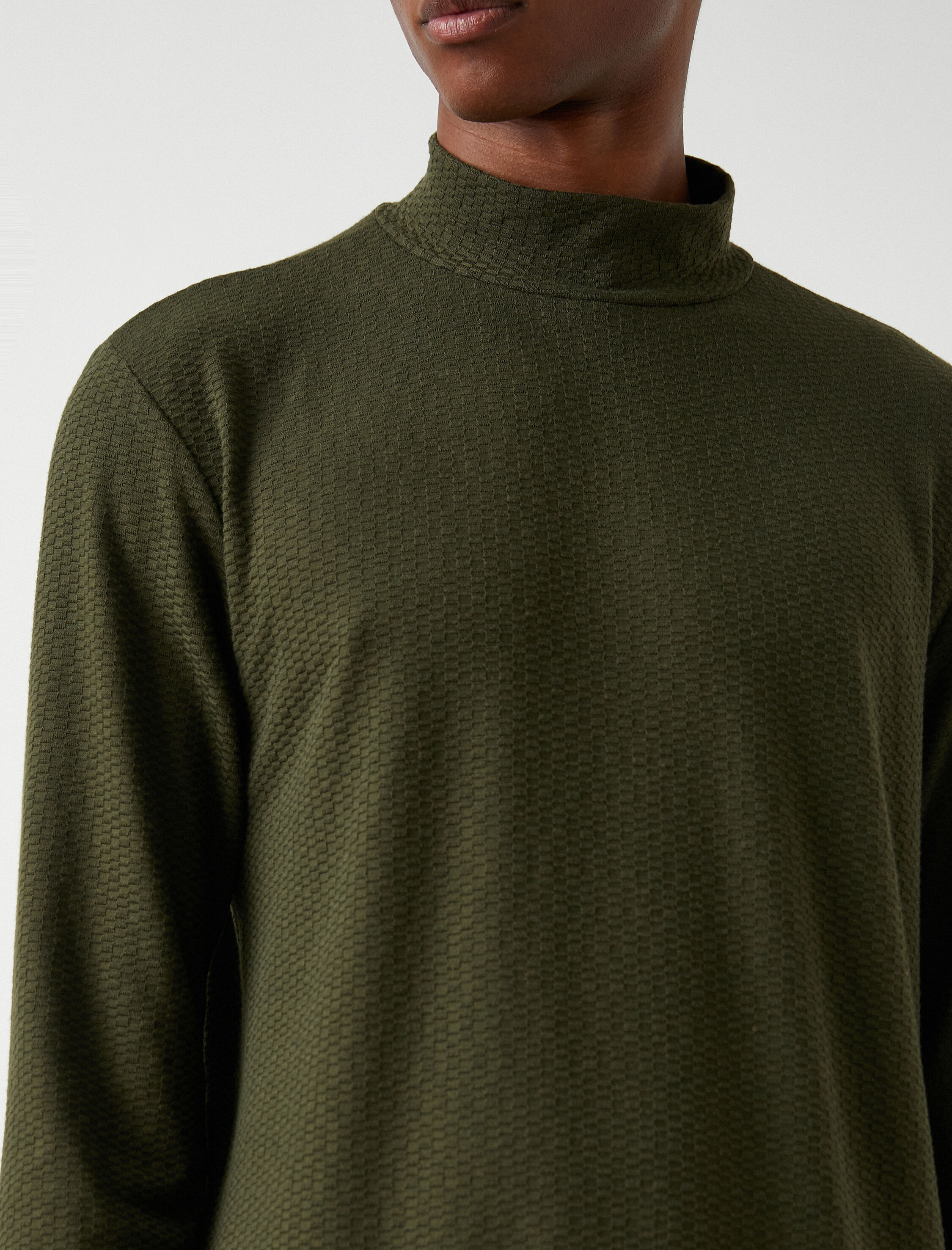   Basic Kazak Yarım Balıkçı Yaka