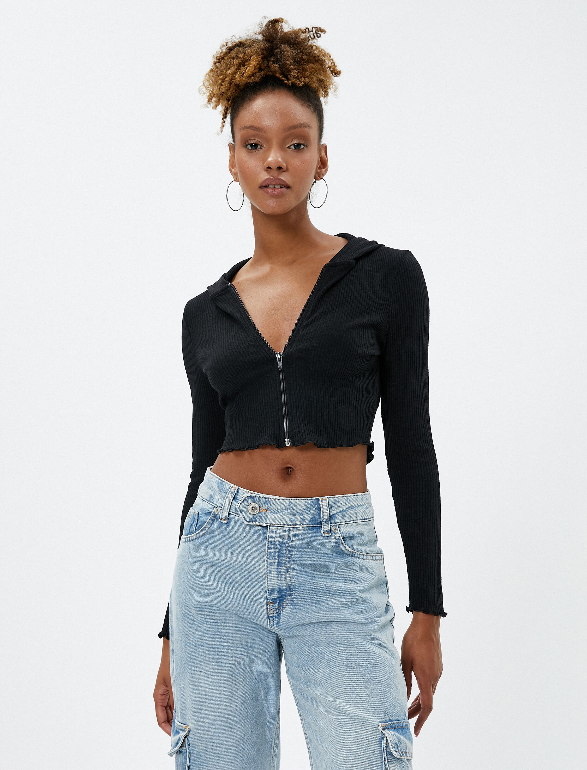   Kapüşonlu Hırka Crop Fermuarlı Kaşkorse Dikiş Detaylı