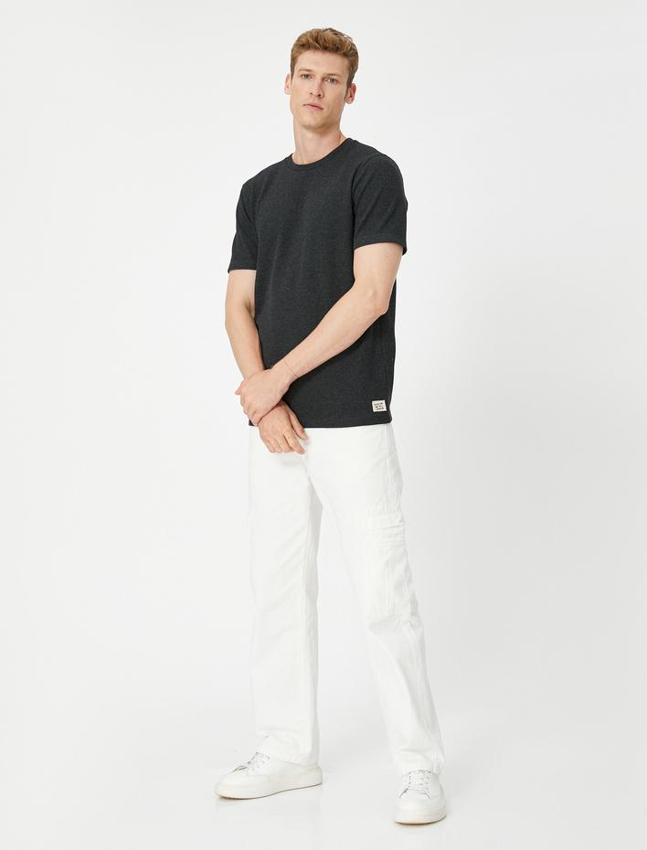  Slim Fit Tişört Bisiklet Yaka Dokulu Kısa Kollu