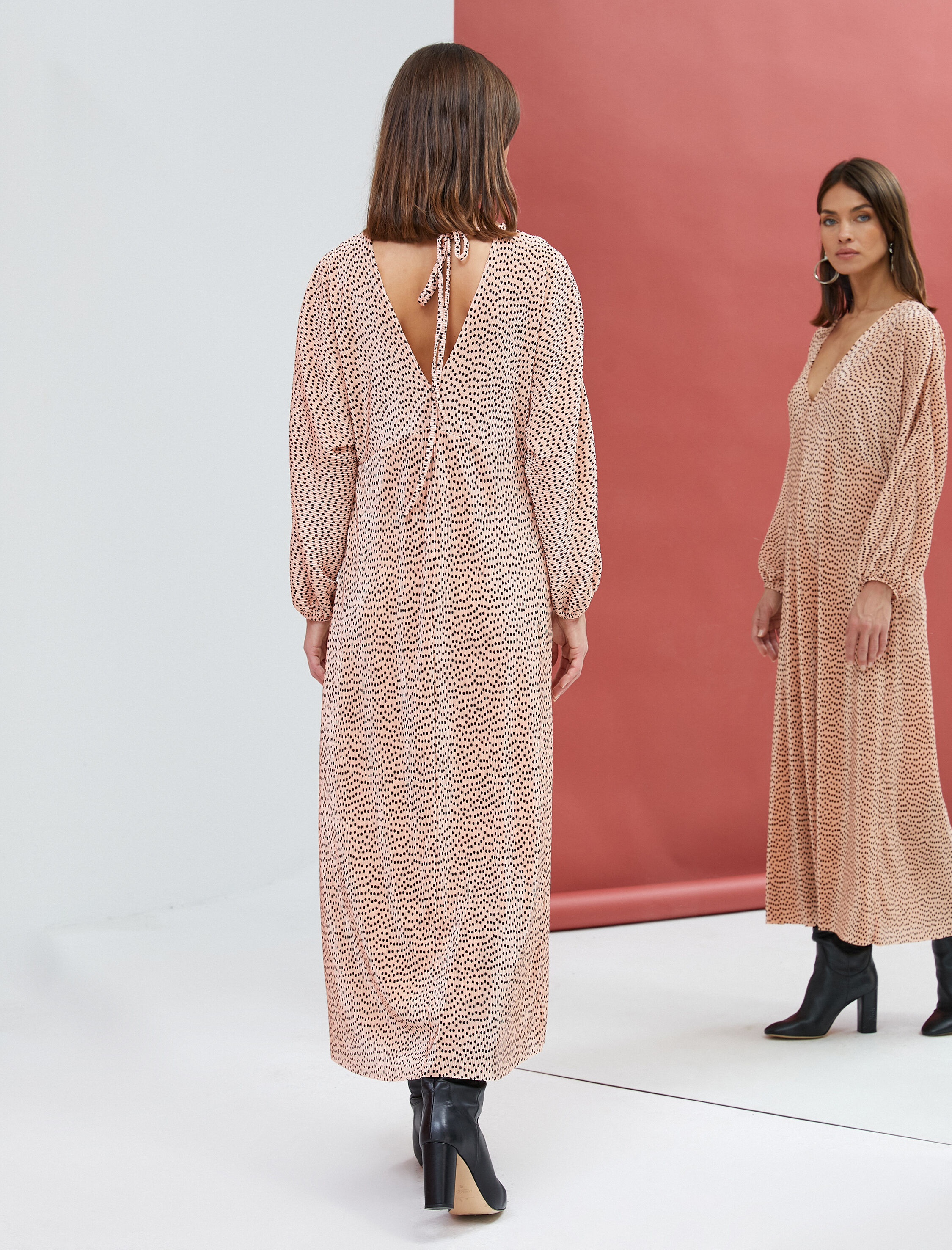   Midi Puantiyeli Elbise V Yaka Pileli Yarasa Kol Bol Kalıp