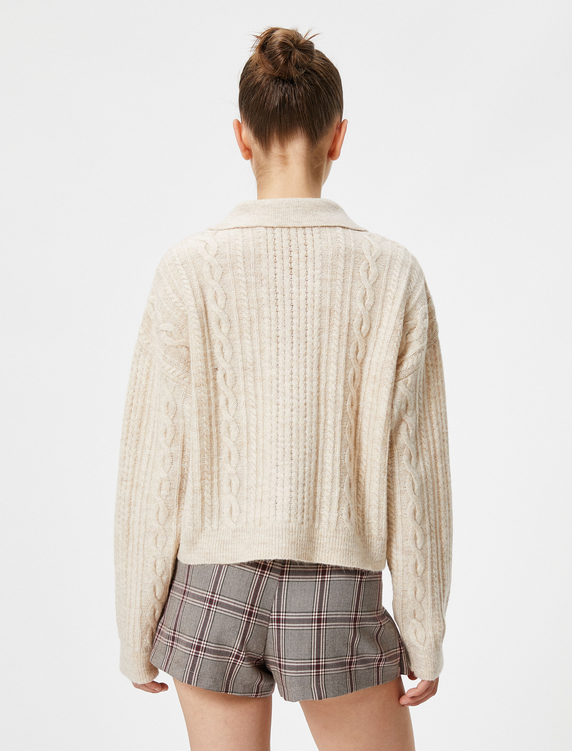   Hırka Uzun Kollu Yumuşak Dokulu Gömlek Yaka Düğmeli