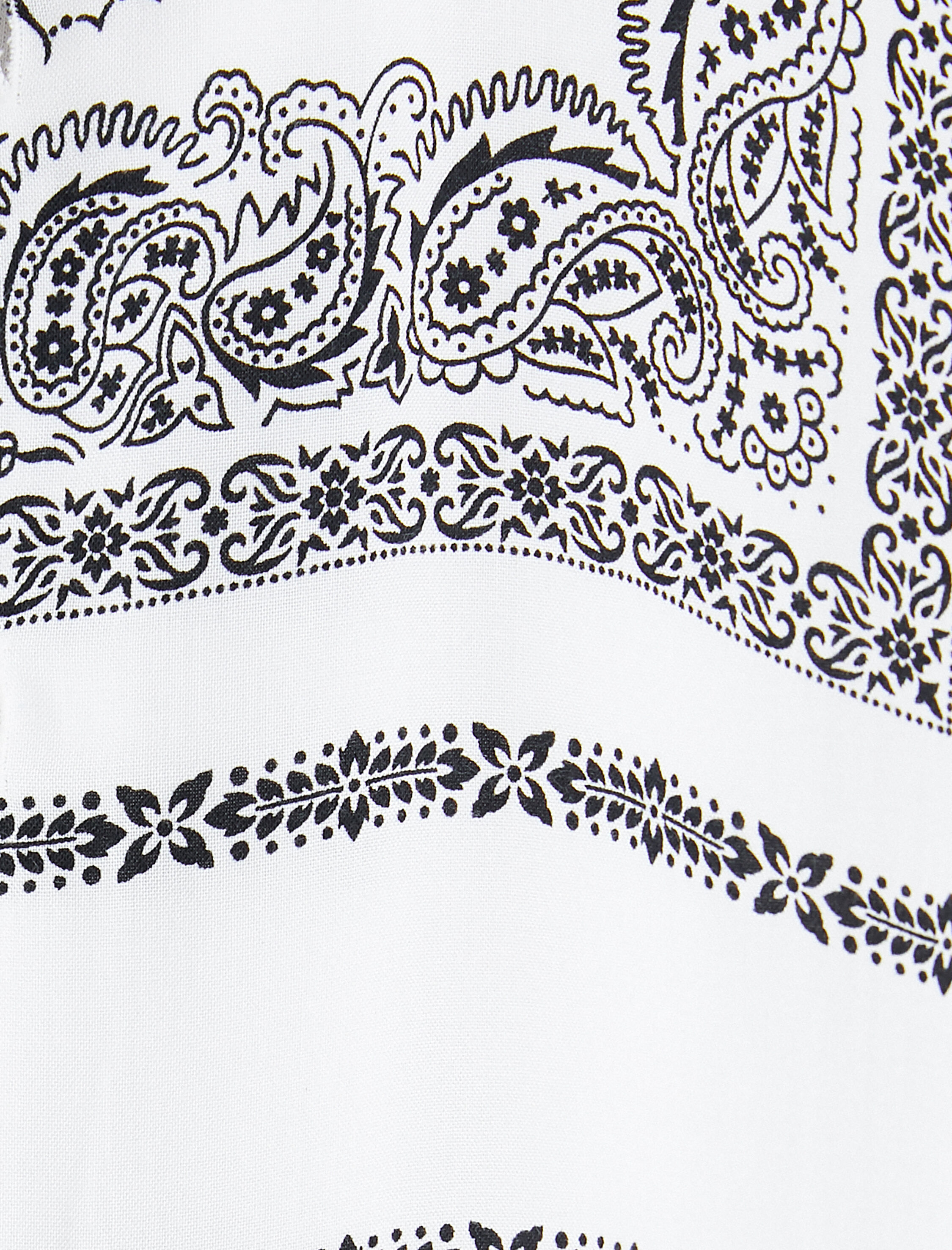   Yazlık Gömlek Kısa Kollu Devrik Yaka Şal Baskı Detaylı