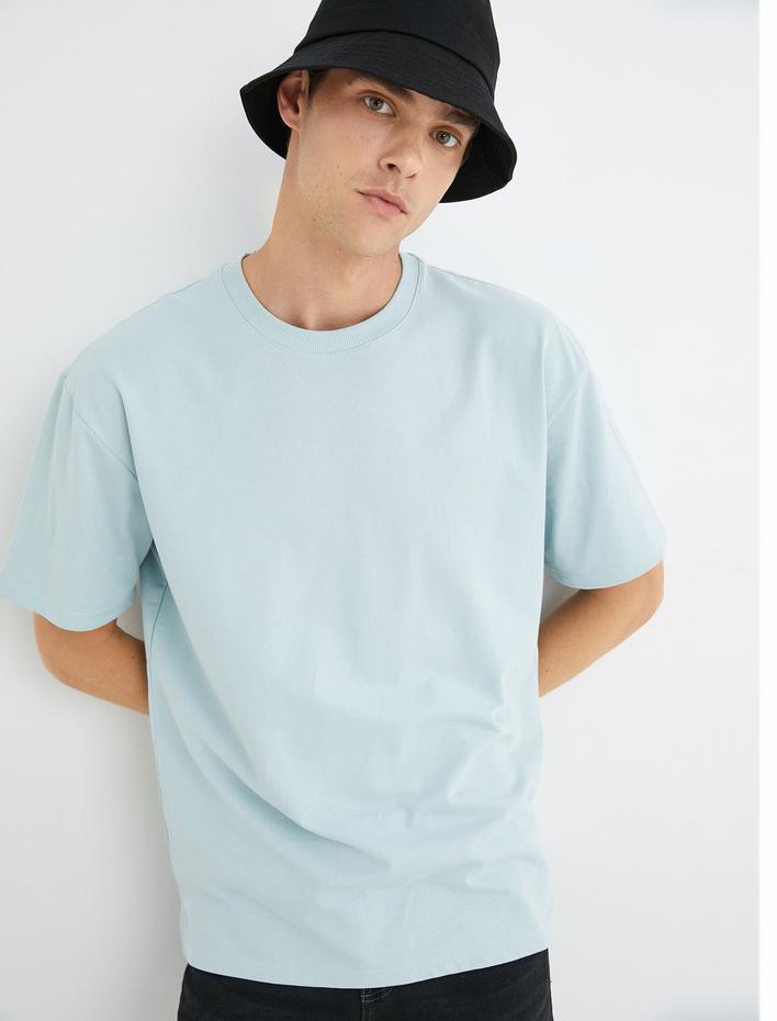  Basic Oversize Tişört Bisiklet Yaka Kısa Kollu Pamuklu