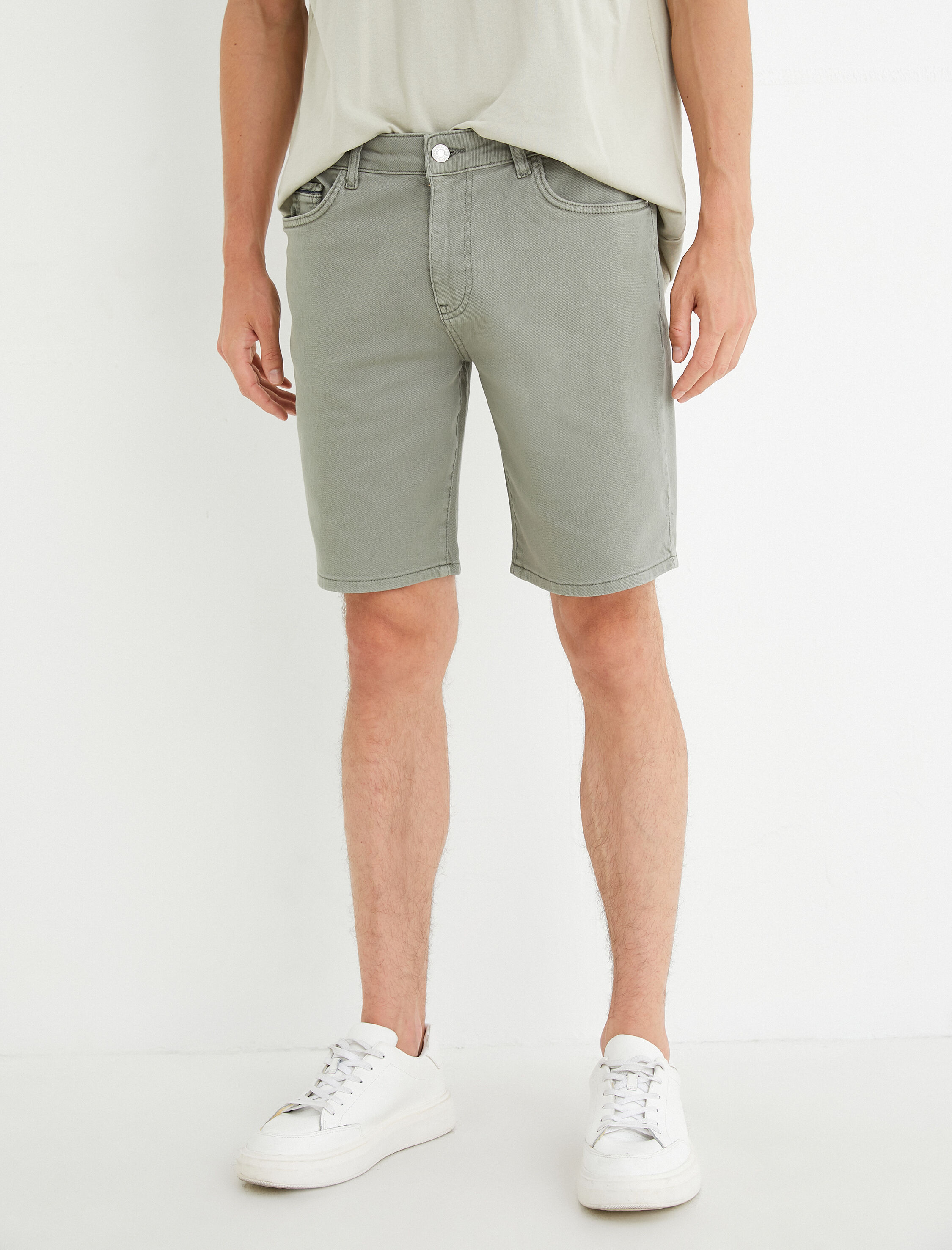   Gabardin Bermuda Şort Cep Detaylı Düğmeli Pamuklu