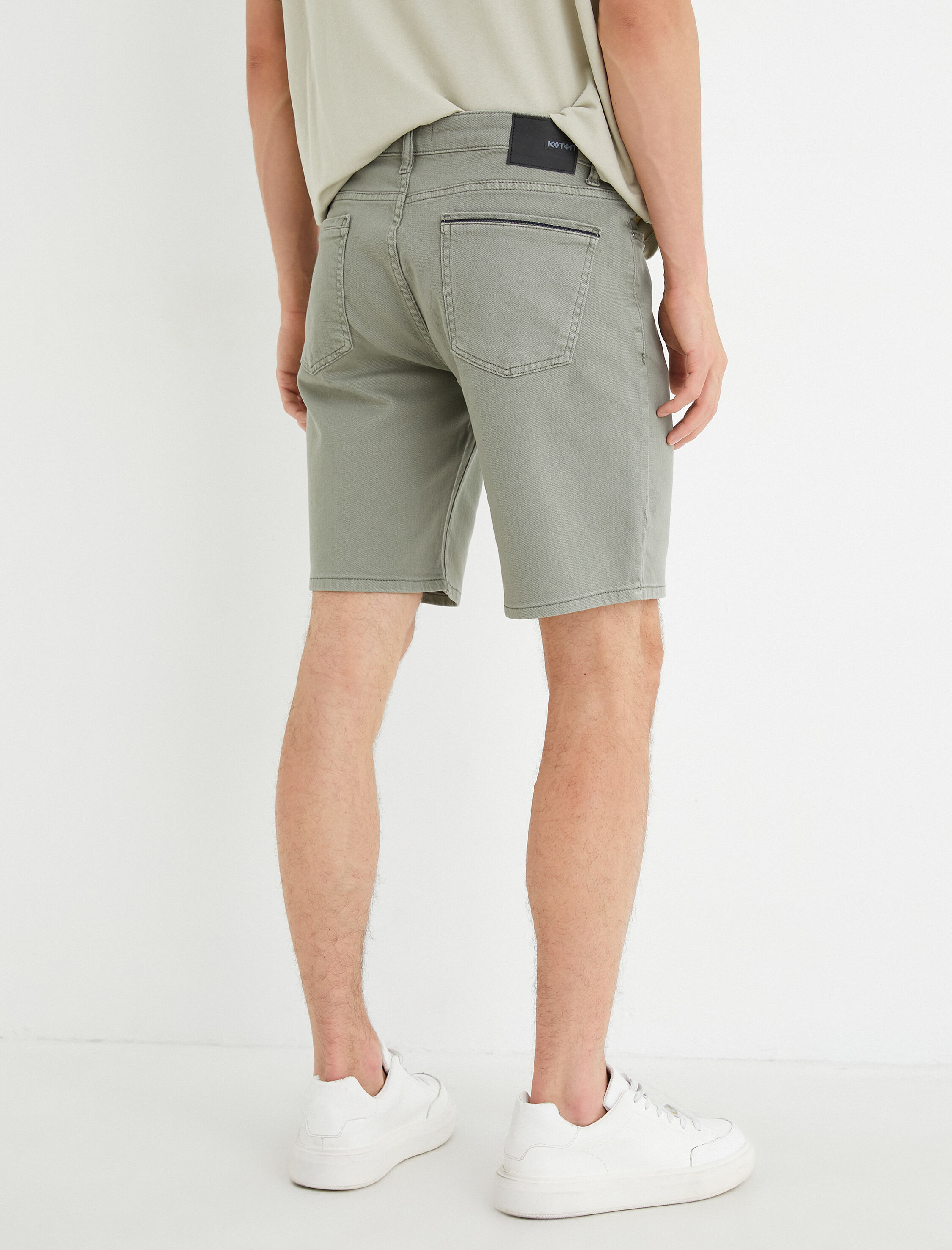   Gabardin Bermuda Şort Cep Detaylı Düğmeli Pamuklu