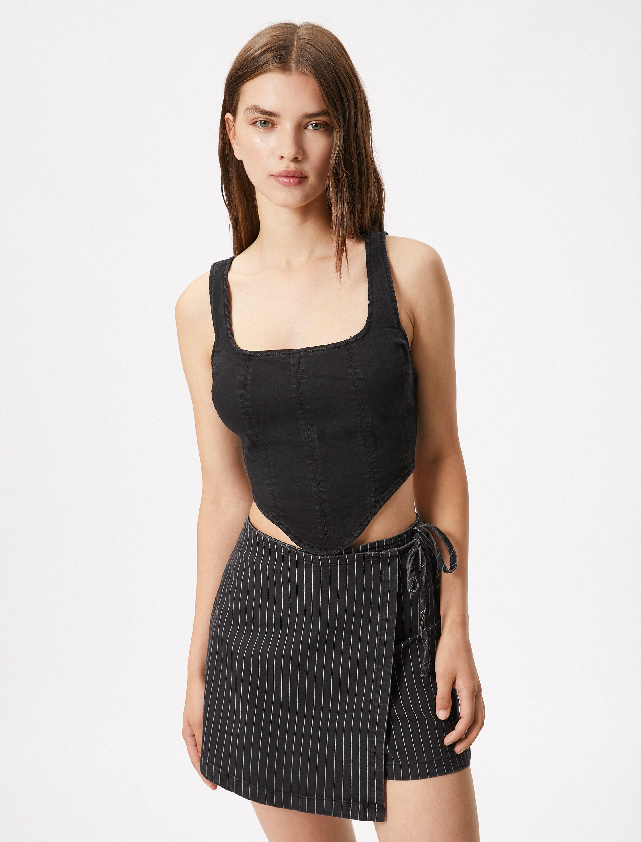   Crop Korse Büstiyer Kot U Yaka Askılı Asimetrik Kesim