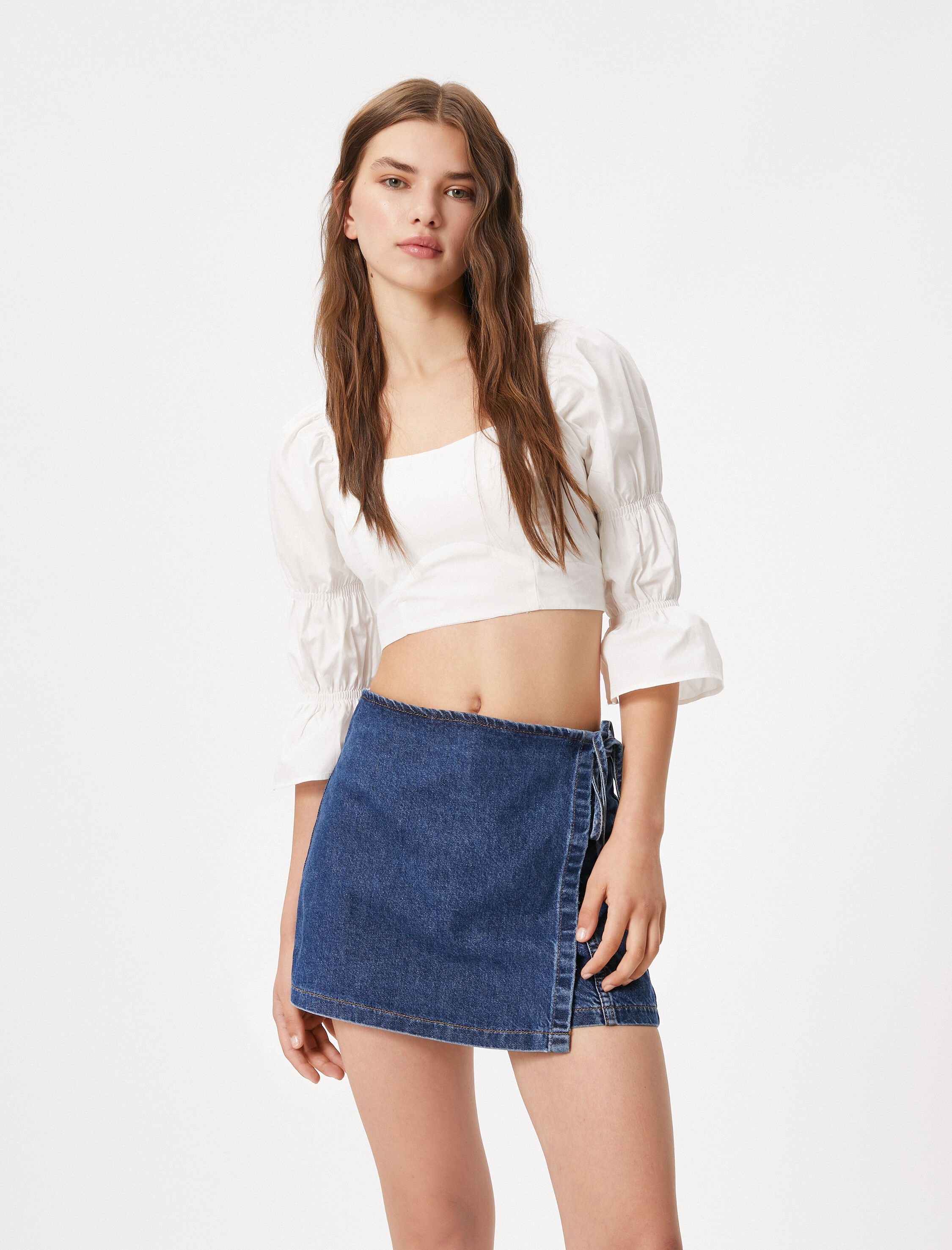   Crop Bluz Kare Yaka Arkası Dekolteli Uzun Kollu Büzgü Detaylı Pamuklu