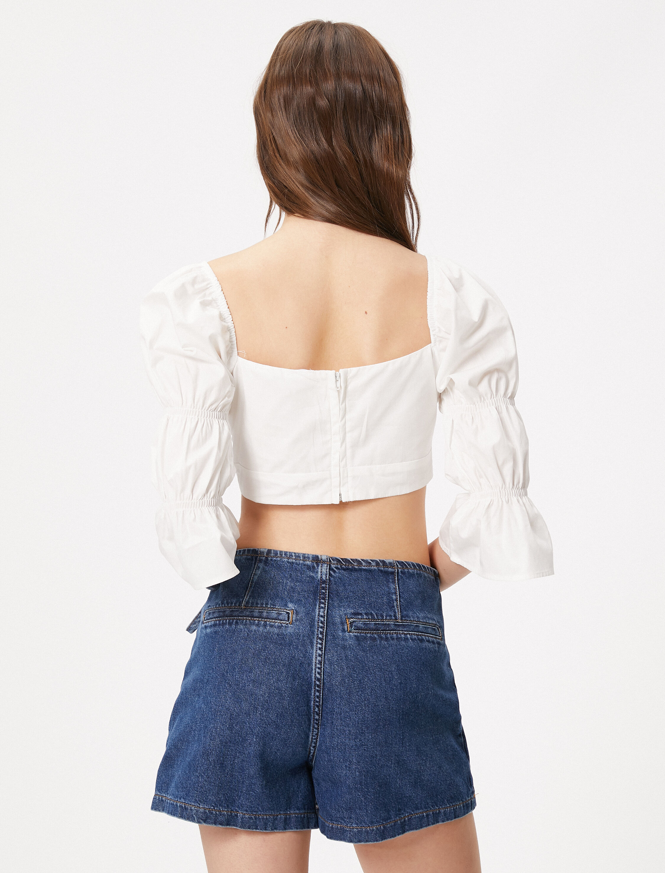   Crop Bluz Kare Yaka Arkası Dekolteli Uzun Kollu Büzgü Detaylı Pamuklu