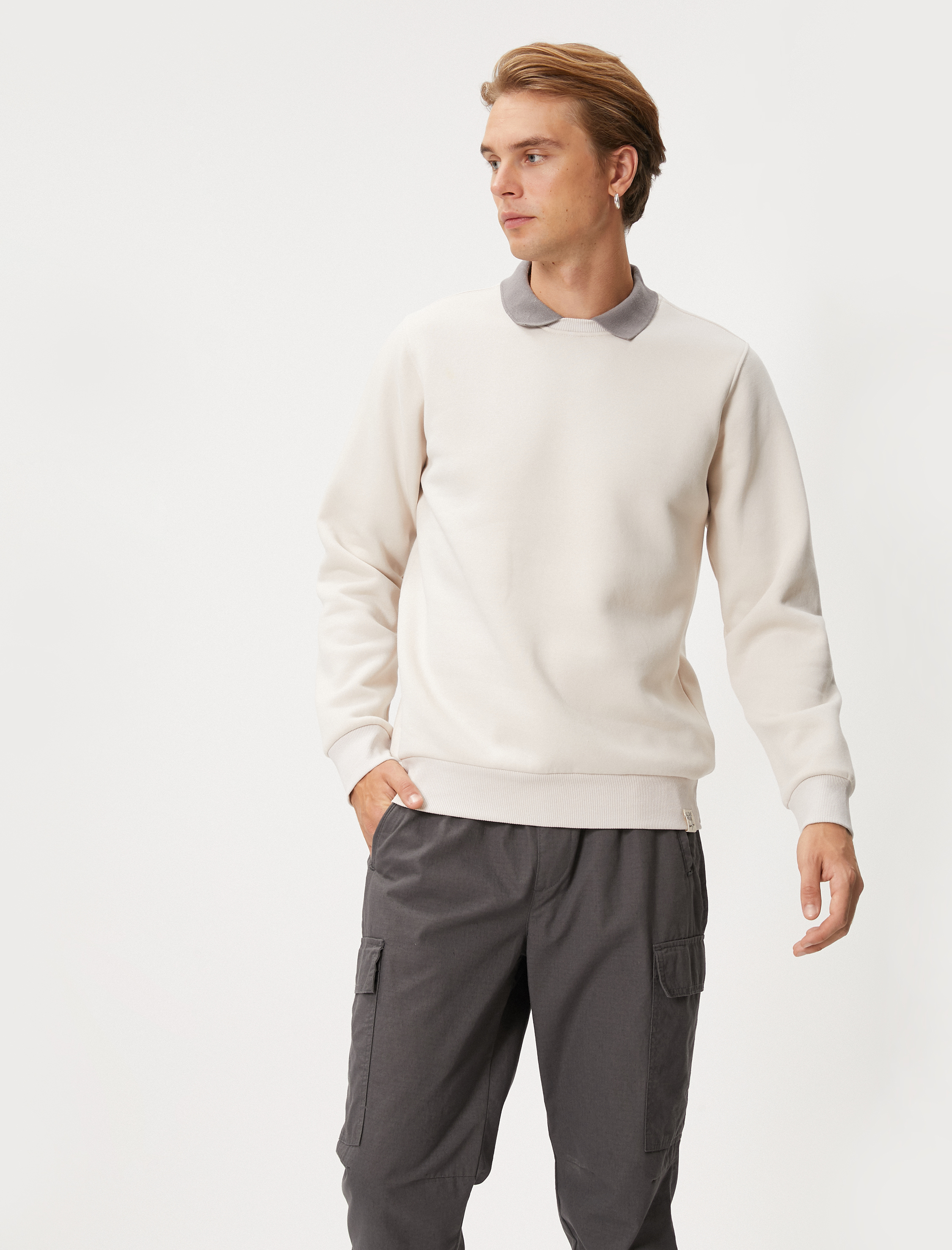 Basic Sweatshirt Polo Yaka Etiket Baskı Detaylı Ribanalı