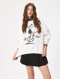 Snoopy Sweatshirt Rahat Kesim Bisiklet Yaka Lisanslı Baskılı