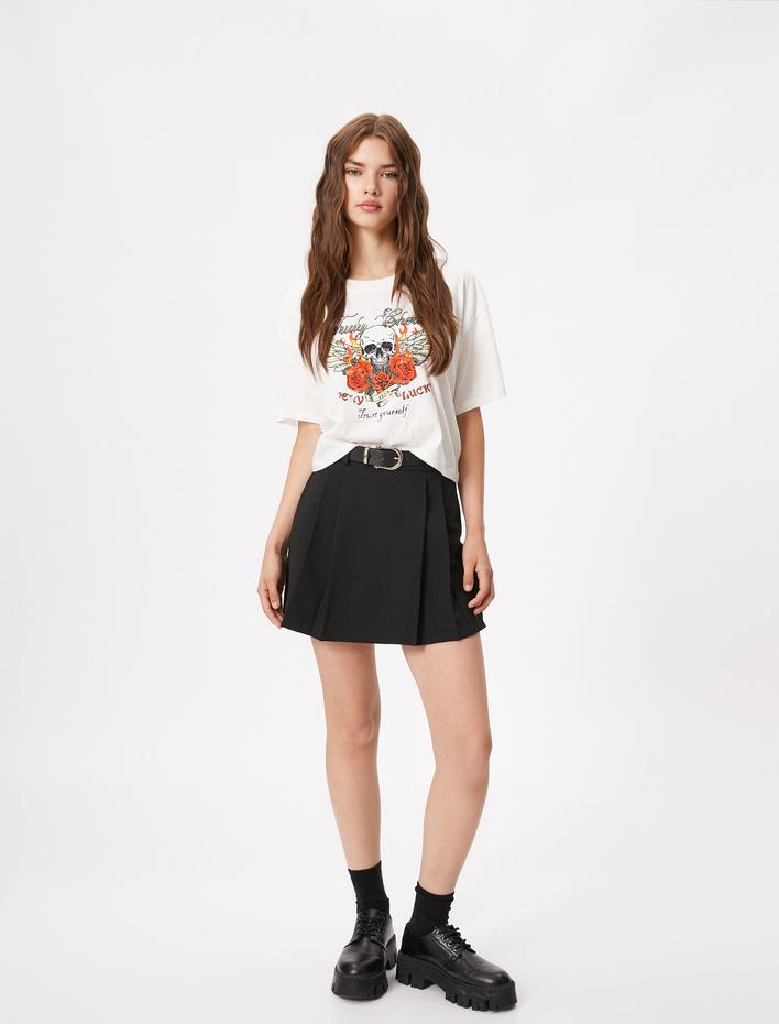  Crop Tişört Kuru Kafa Baskılı Slim Fit Bisiklet Yaka Pamuklu