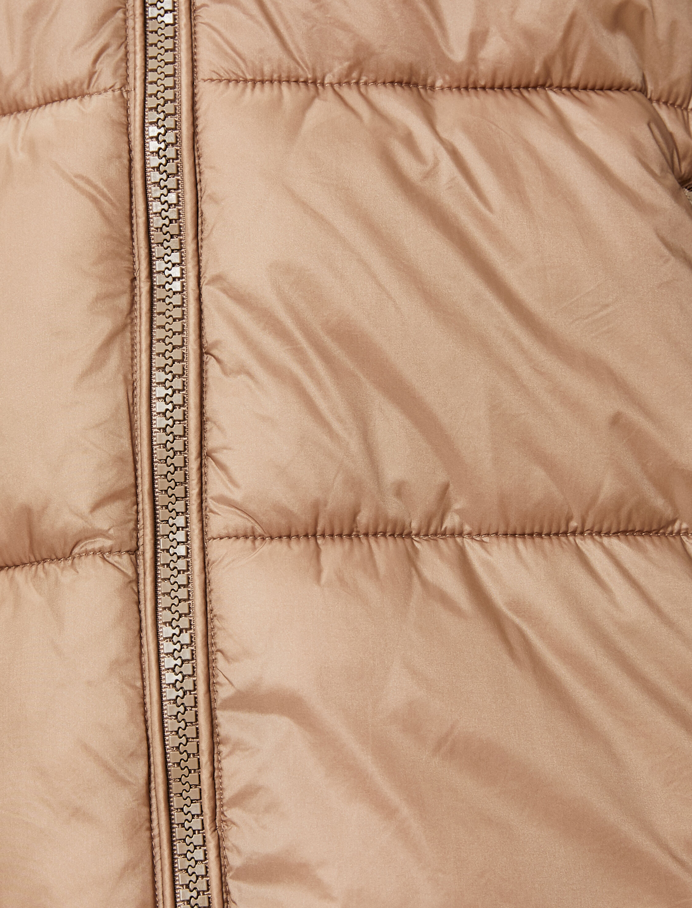   Şişme Mont Kapüşonlu Fermuarlı Suni Kürk Detaylı Cepli