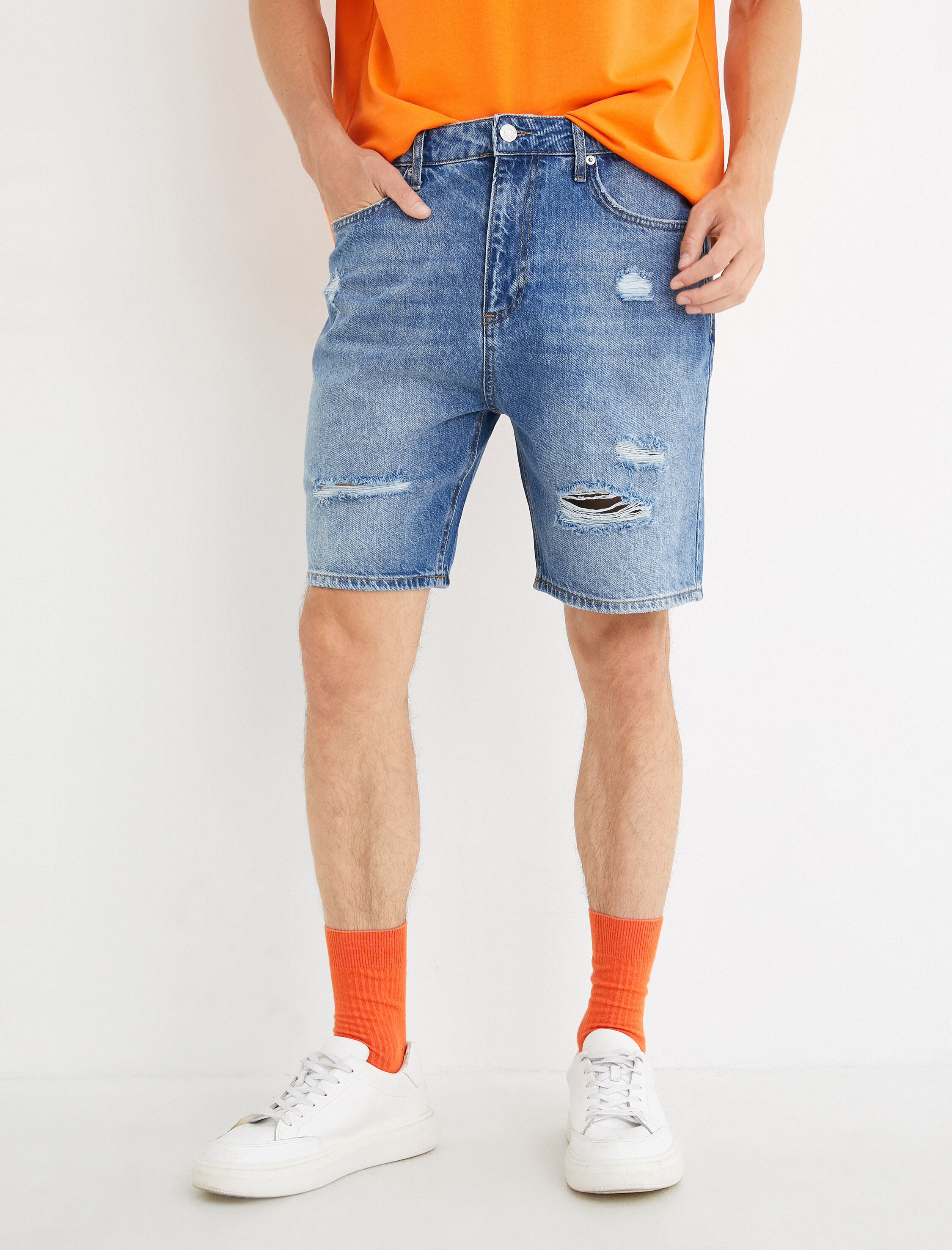   Yırtık Kot Şort Bermuda Düğmeli Cep Detaylı